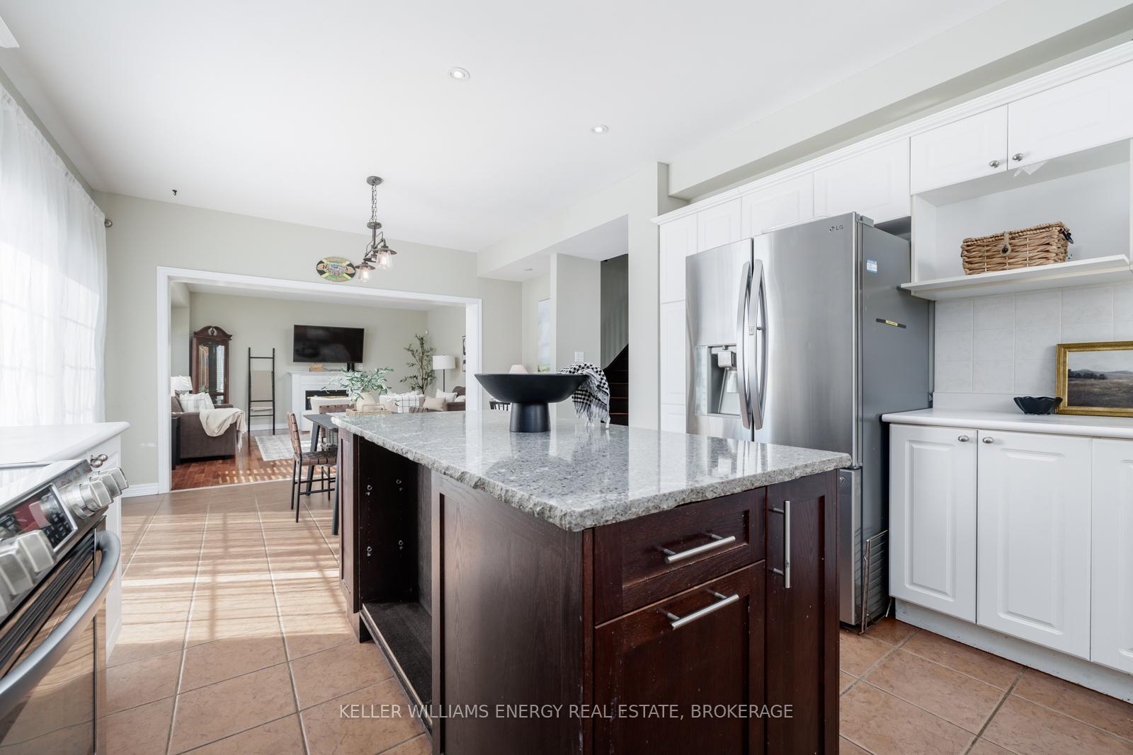 Photo 14 of 1091 Windrush Drive, Oshawa, Taunton — HOMEH