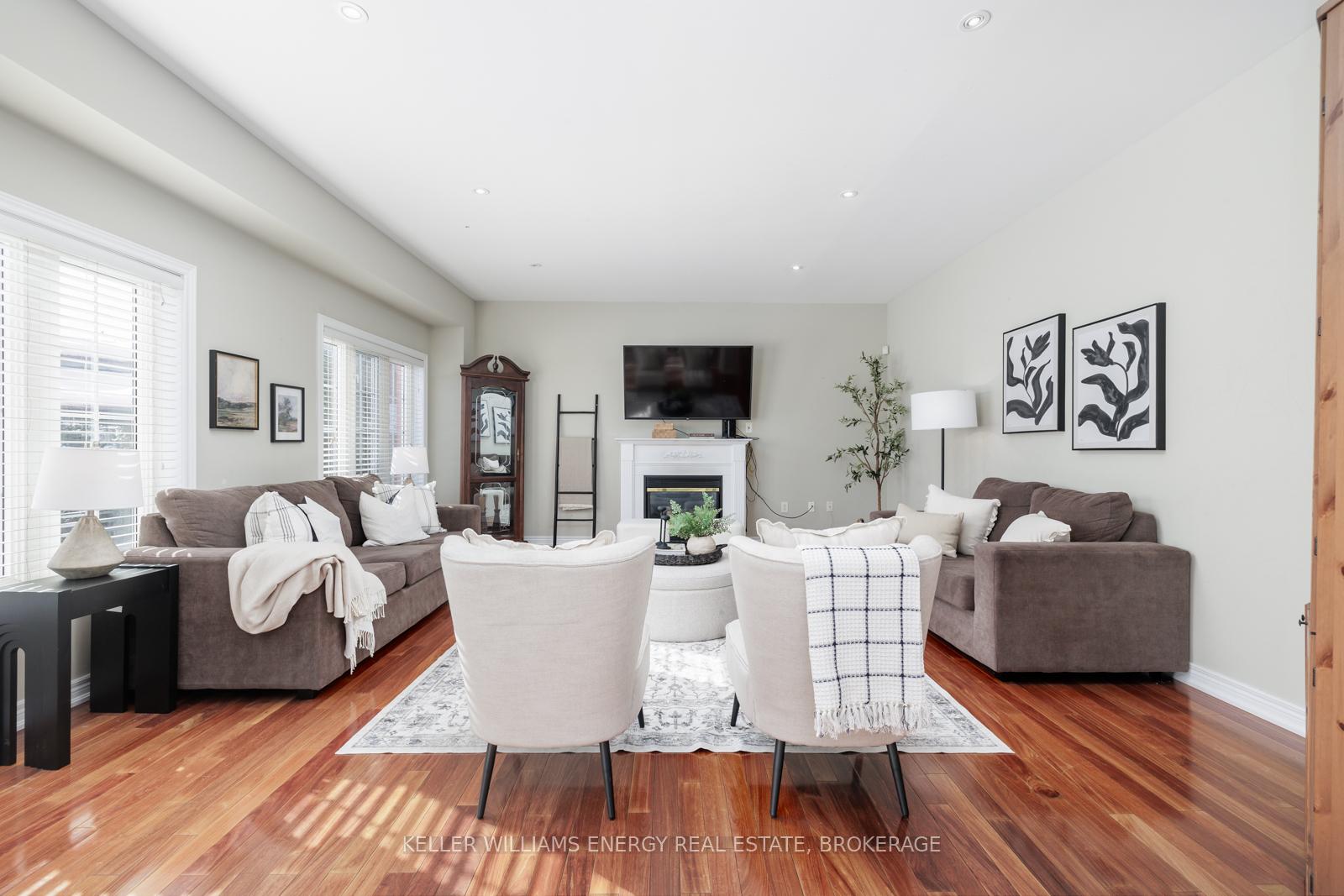 Photo 15 of 1091 Windrush Drive, Oshawa, Taunton — HOMEH