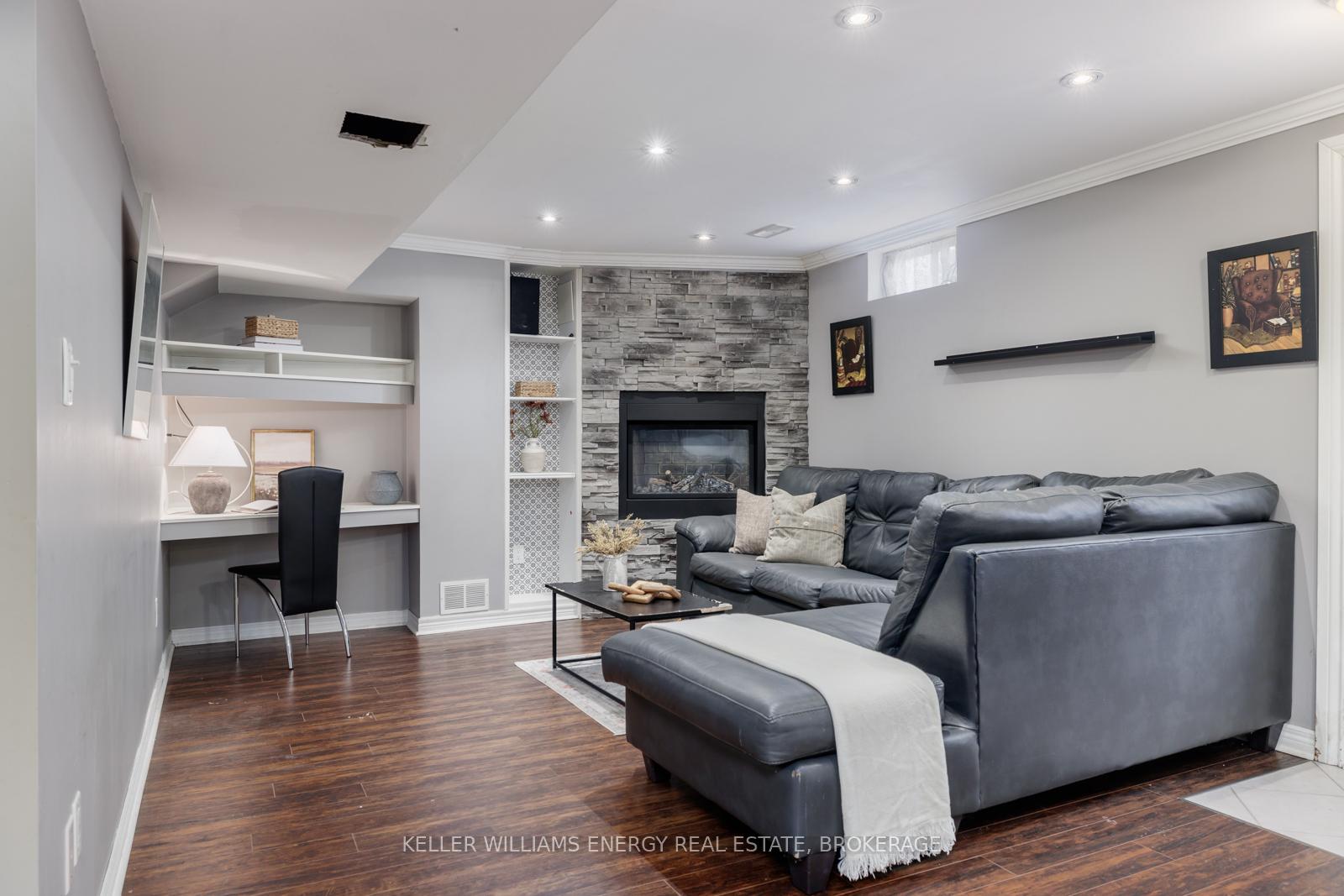 Photo 35 of 1091 Windrush Drive, Oshawa, Taunton — HOMEH