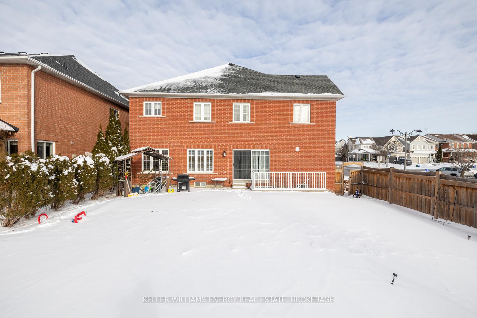 Photo 47 of 1091 Windrush Drive, Oshawa, Taunton — HOMEH