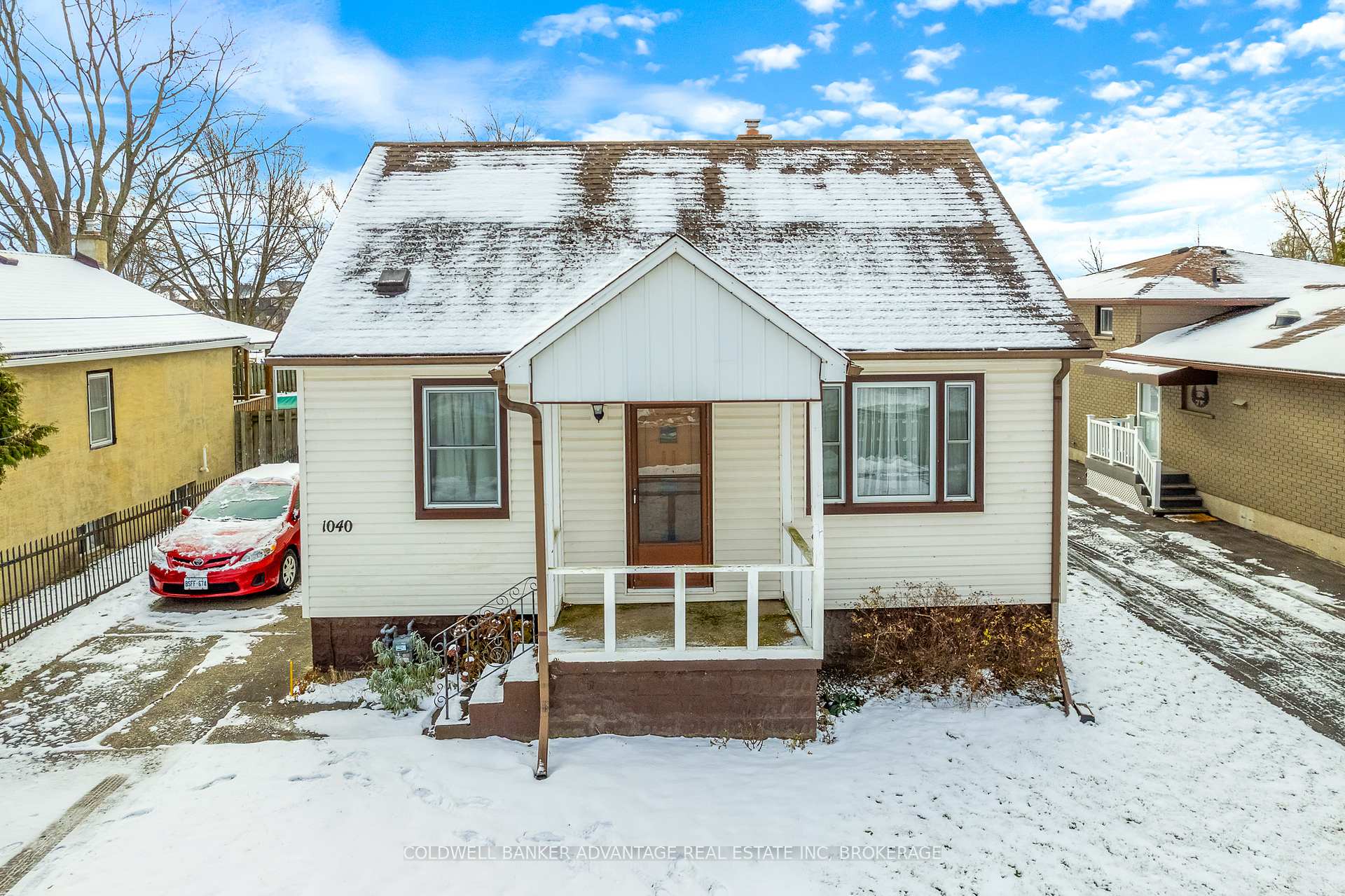 Photo 2 of 1040 Ontario Road, Welland, Lincoln/Crowland — HOMEH