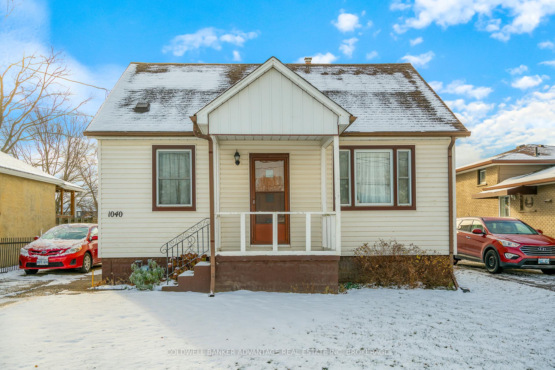 Photo 3 of 1040 Ontario Road, Welland, Lincoln/Crowland — HOMEH