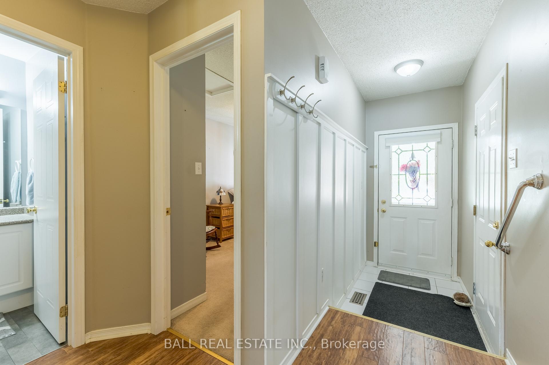 Photo 4 of 3014 Westridge Boulevard, Peterborough, Monaghan Ward 2 — HOMEH