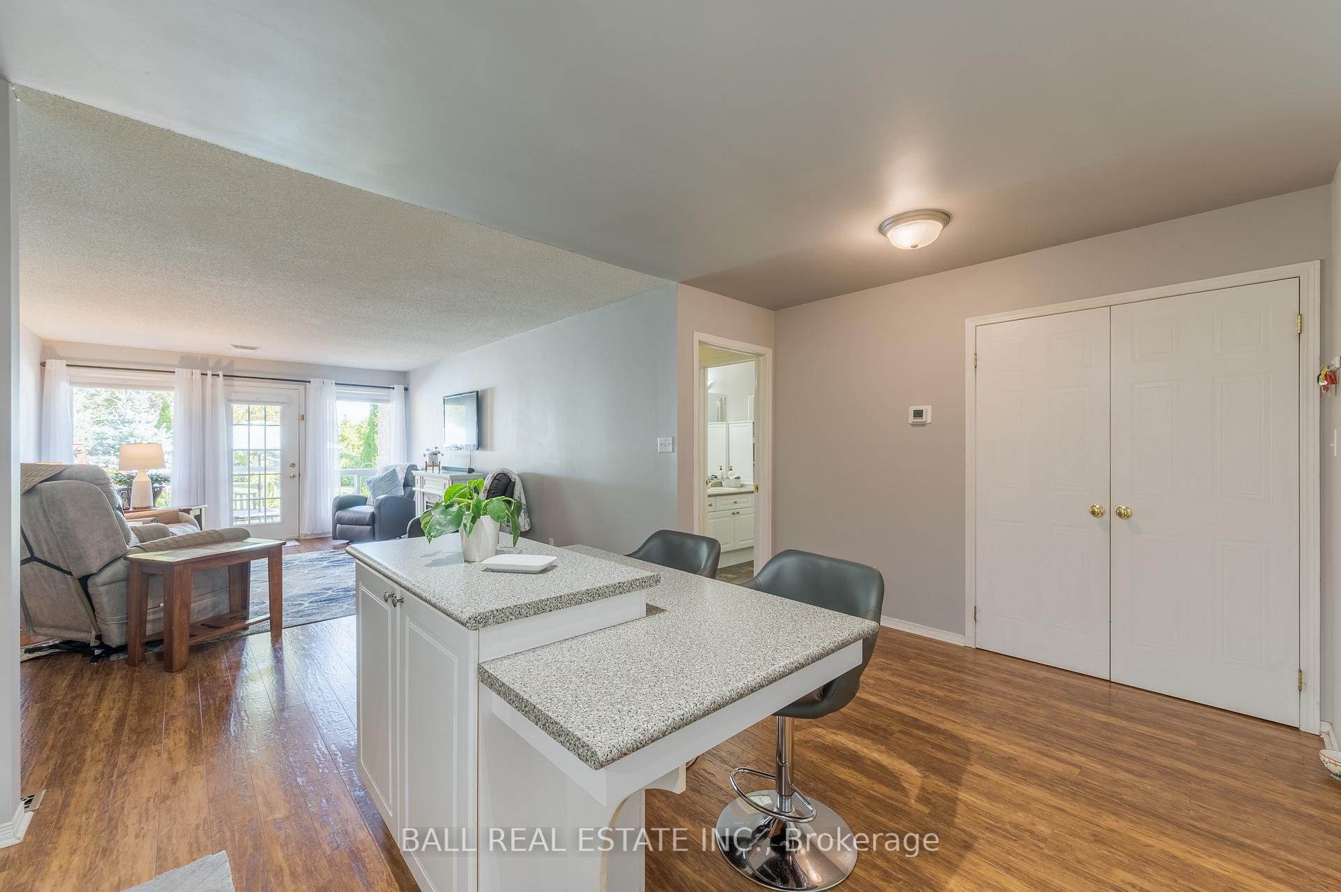 Photo 9 of 3014 Westridge Boulevard, Peterborough, Monaghan Ward 2 — HOMEH