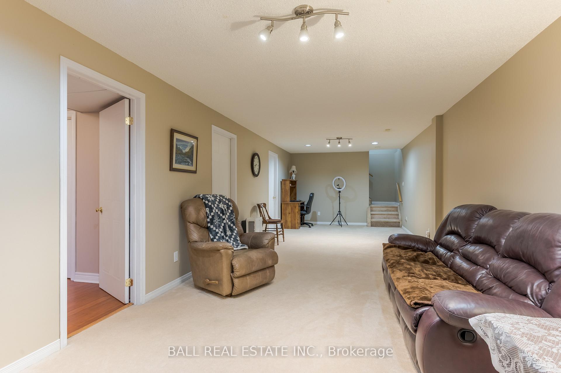 Photo 34 of 3014 Westridge Boulevard, Peterborough, Monaghan Ward 2 — HOMEH