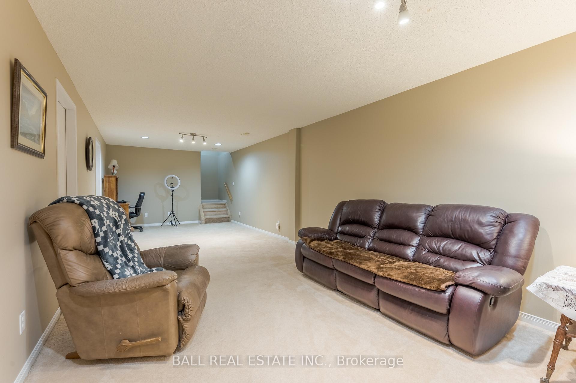 Photo 35 of 3014 Westridge Boulevard, Peterborough, Monaghan Ward 2 — HOMEH