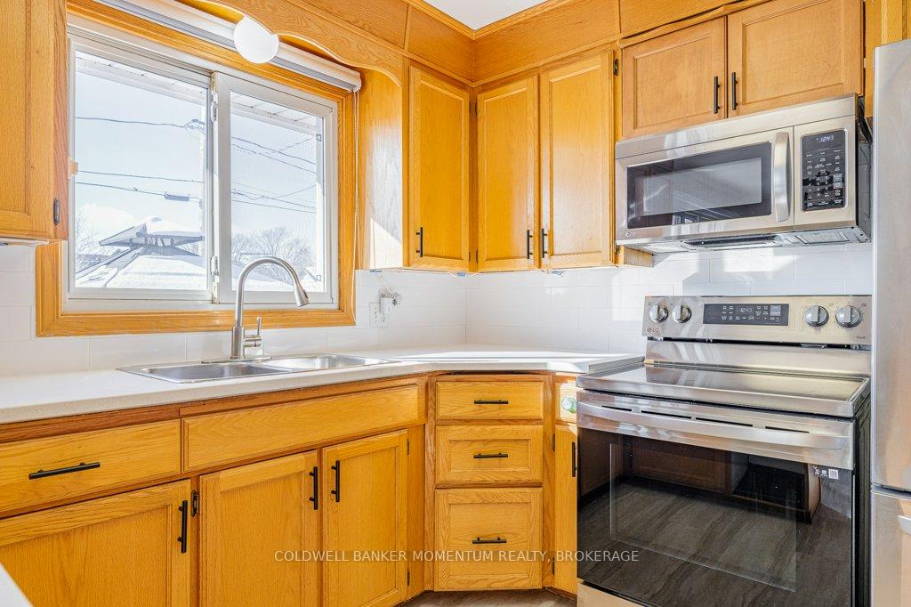 Photo 8 of 5 Claremount Circle, Welland, Prince Charles — HOMEH