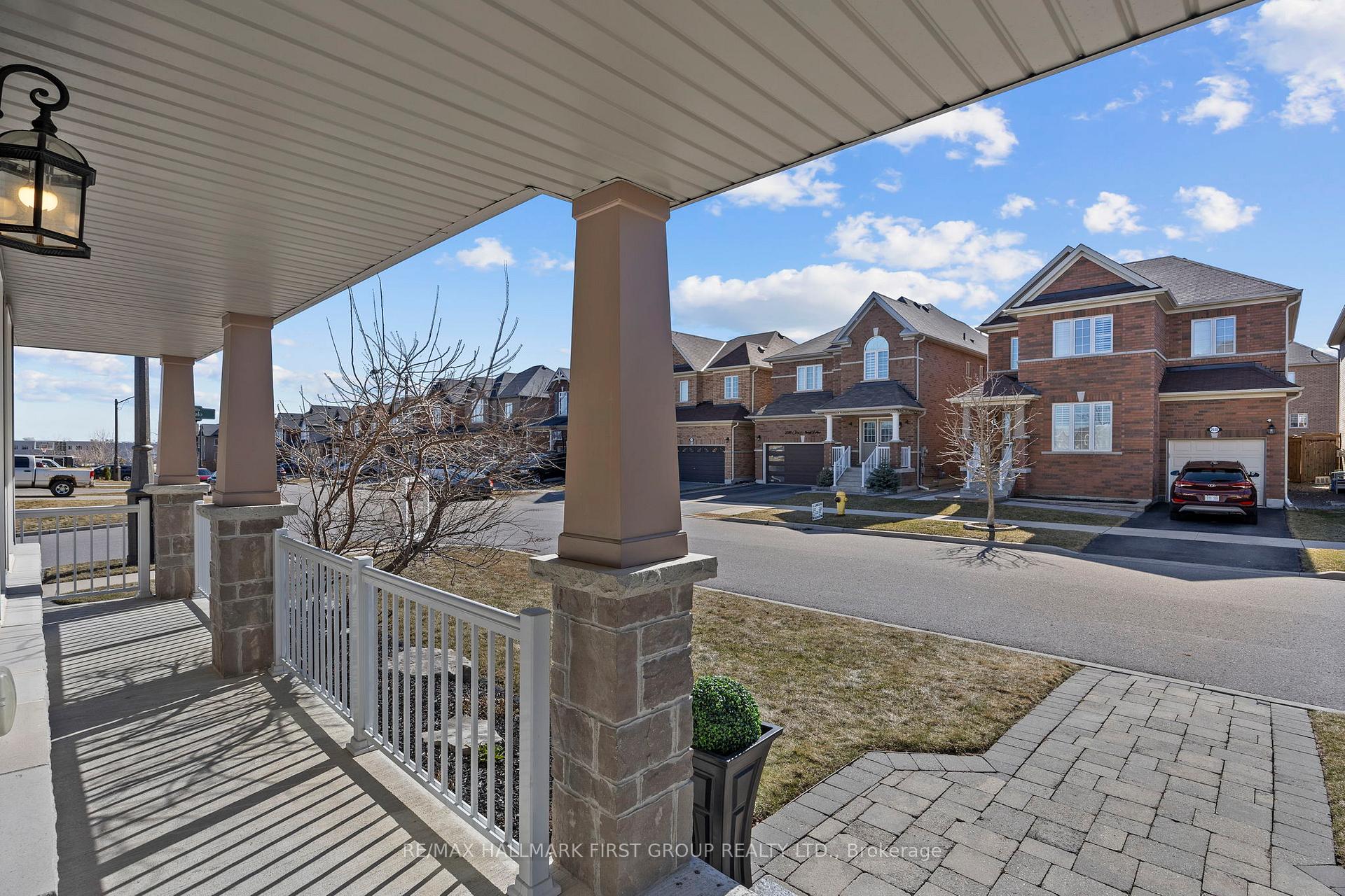 Photo 5 of 480 Halo Street, Oshawa, Windfields — HOMEH