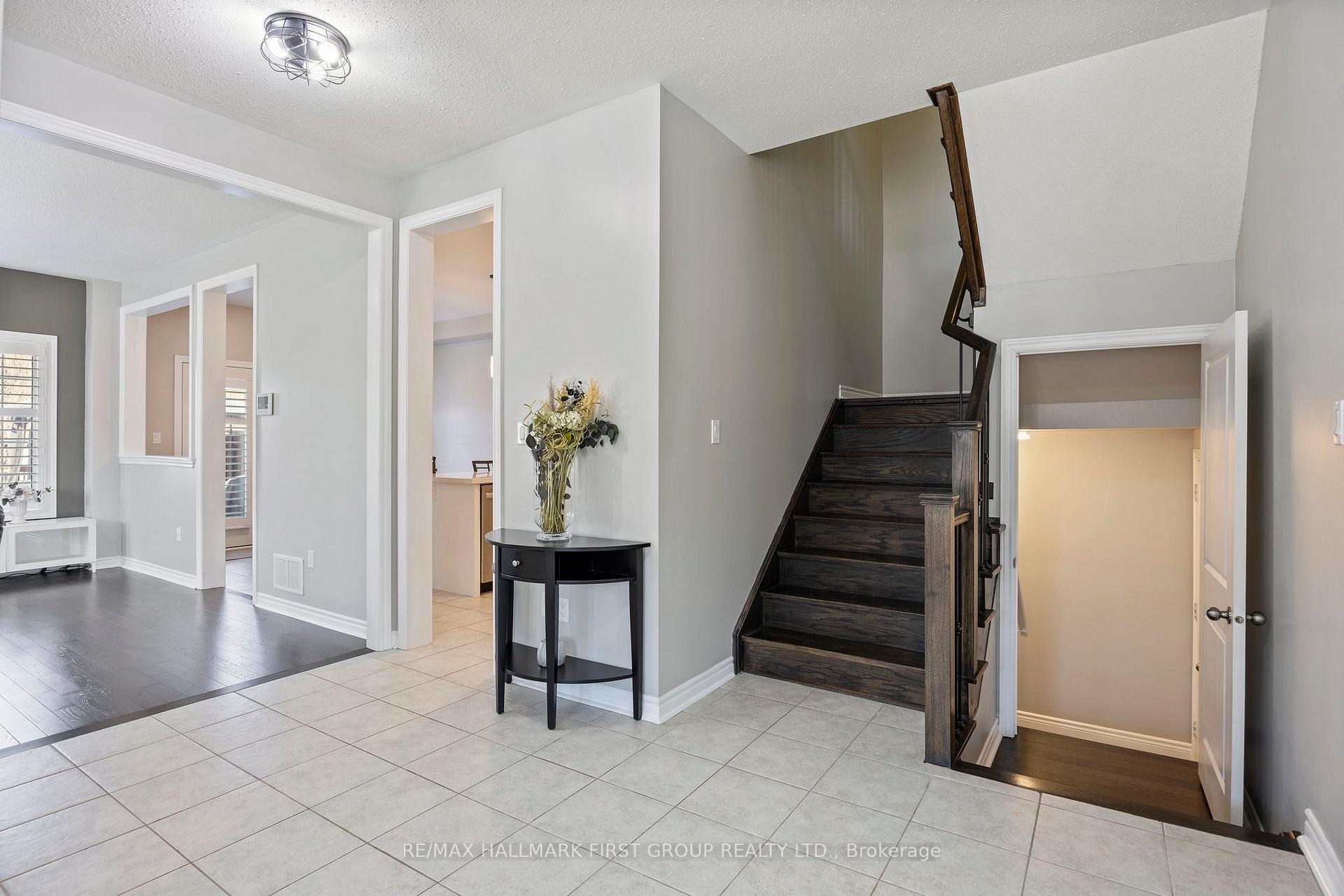 Photo 13 of 480 Halo Street, Oshawa, Windfields — HOMEH