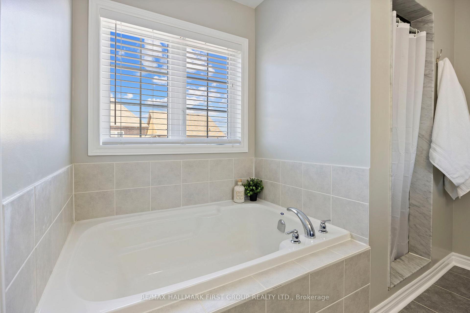Photo 27 of 480 Halo Street, Oshawa, Windfields — HOMEH