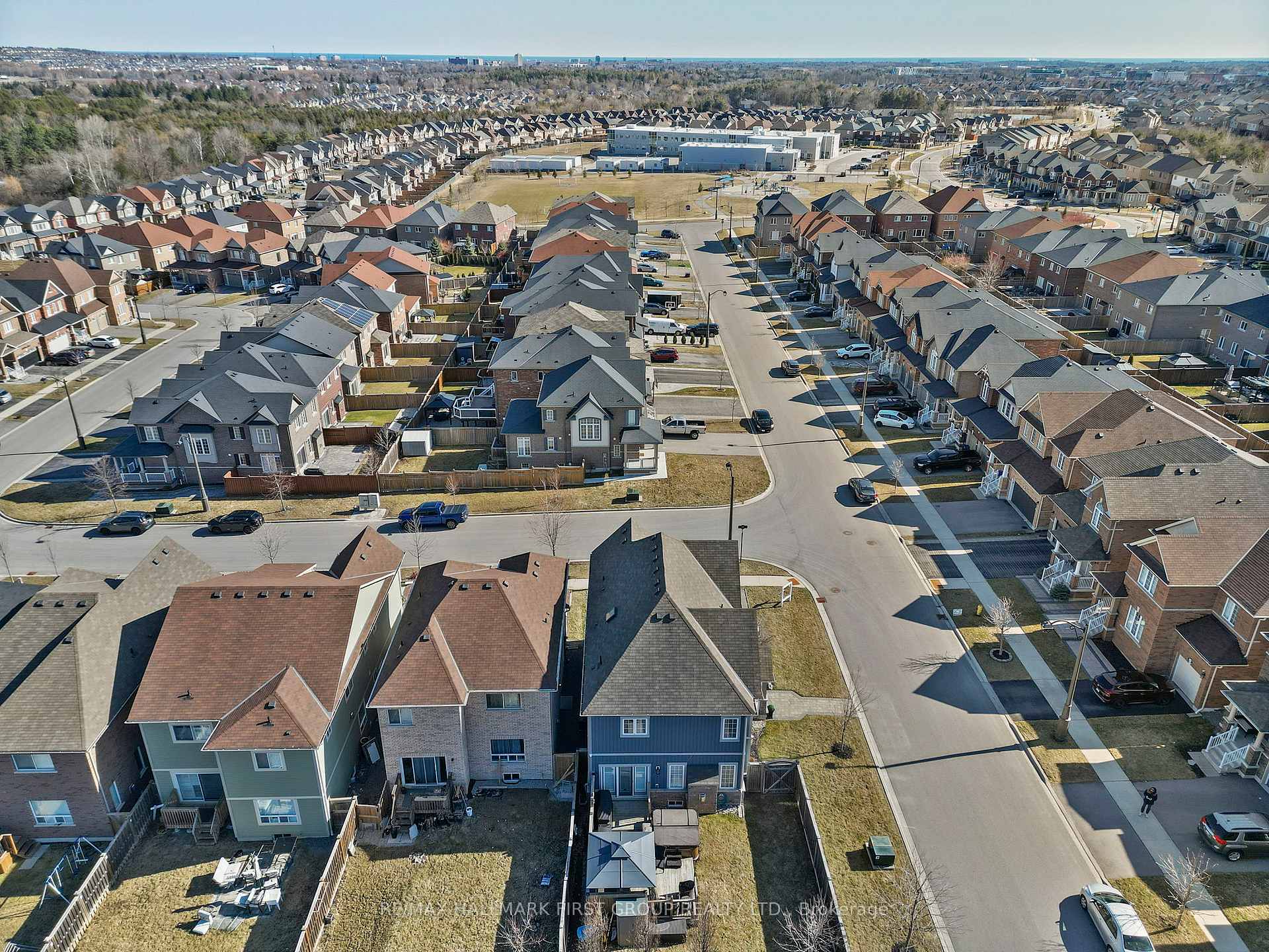 Photo 45 of 480 Halo Street, Oshawa, Windfields — HOMEH
