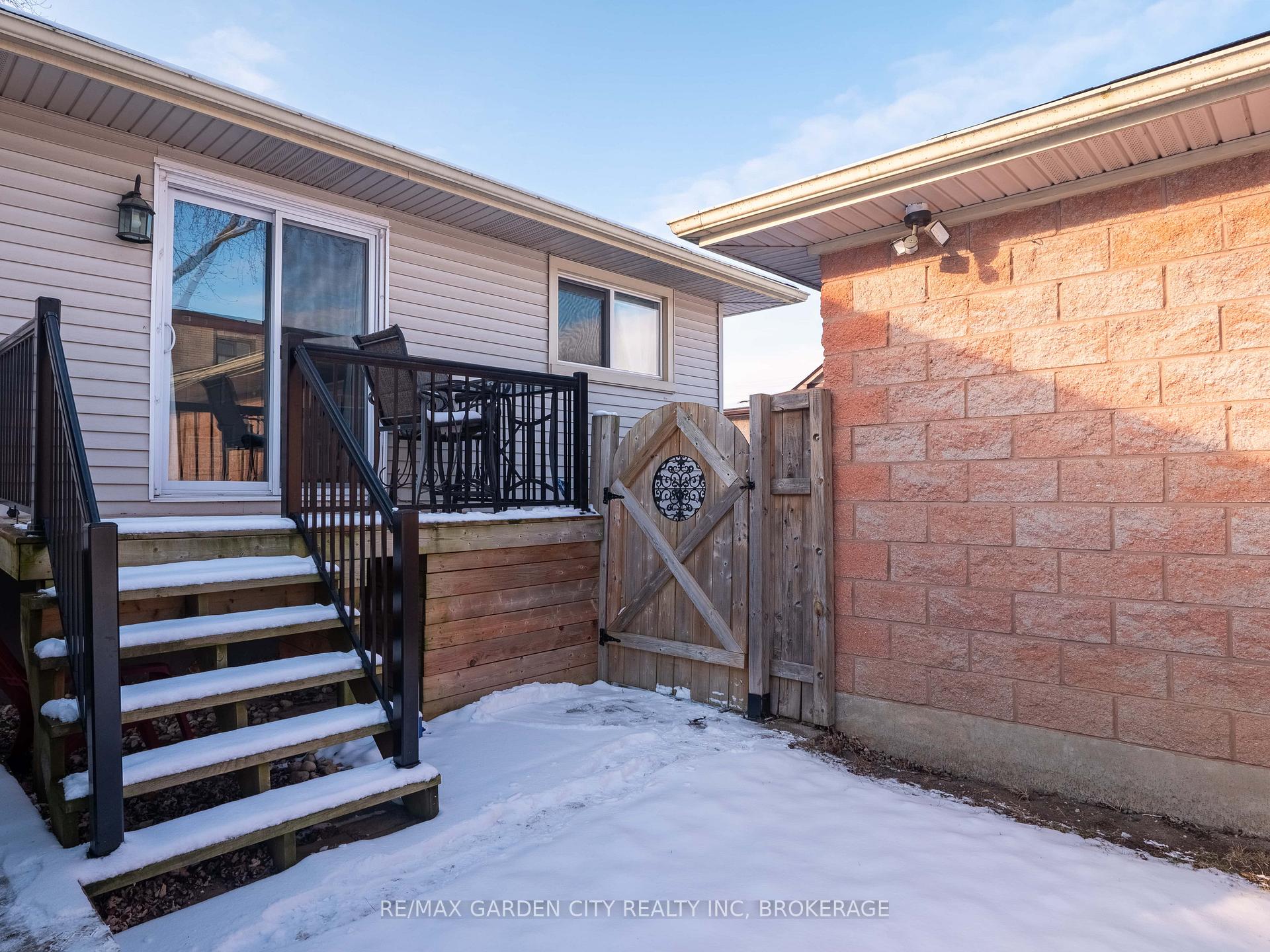 Photo 25 of 7 Memorial Park Drive, Welland, Lincoln/Crowland — HOMEH