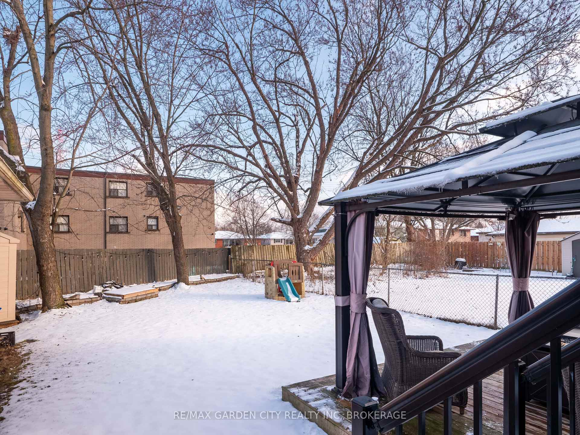 Photo 27 of 7 Memorial Park Drive, Welland, Lincoln/Crowland — HOMEH