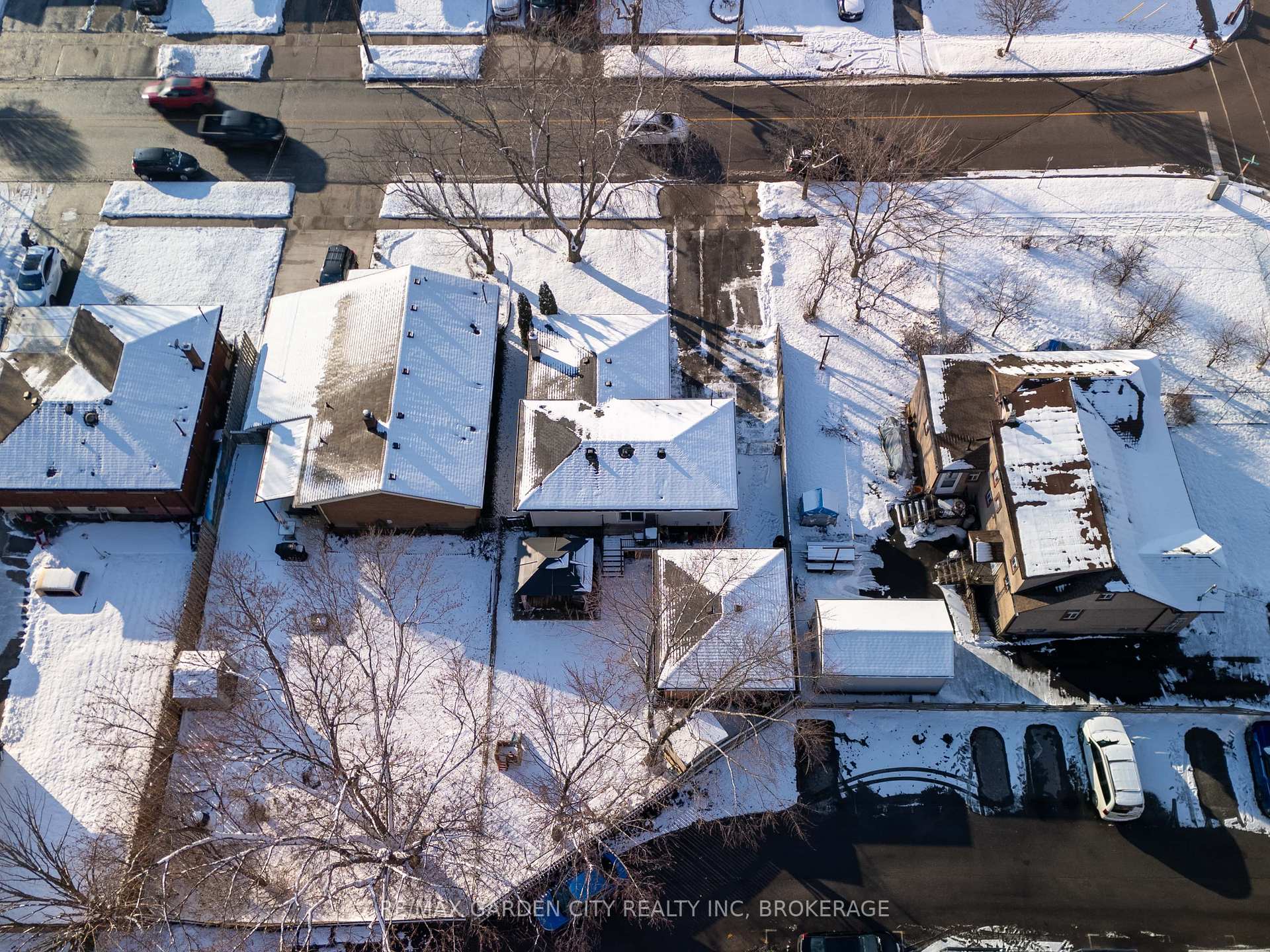 Photo 35 of 7 Memorial Park Drive, Welland, Lincoln/Crowland — HOMEH