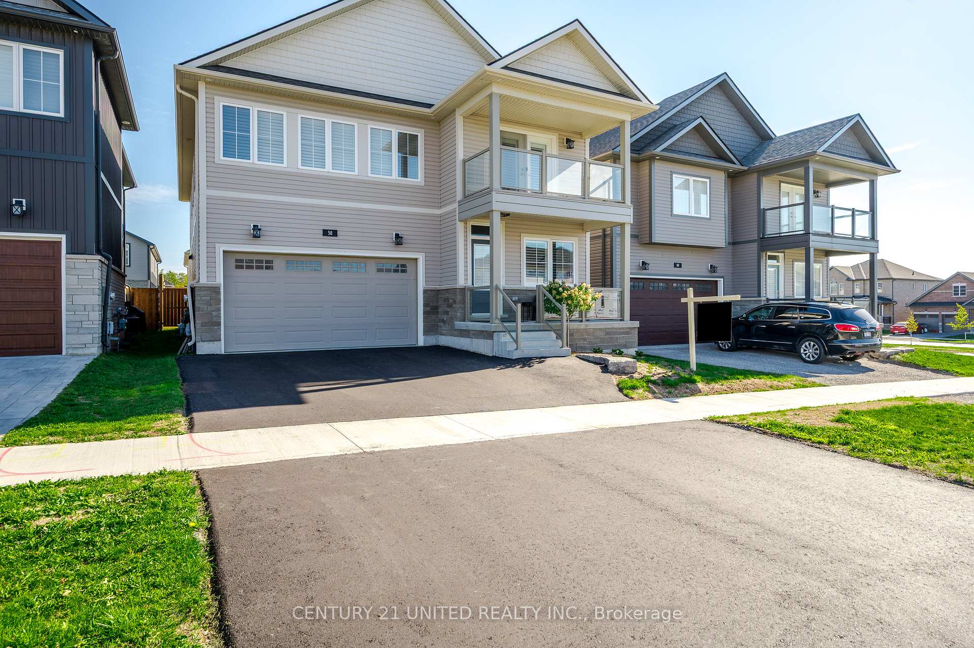 Photo 2 of 58 York Drive, Peterborough, Monaghan Ward 2 — HOMEH