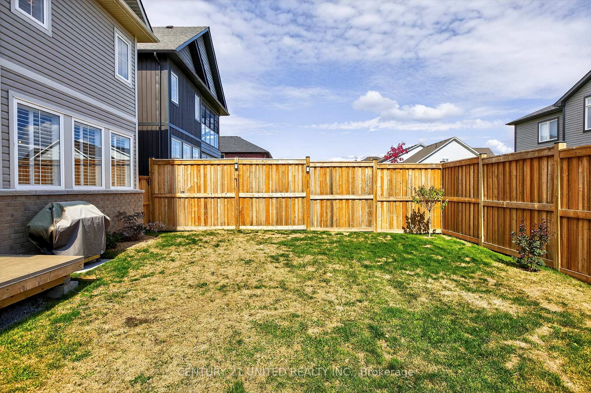 Photo 46 of 58 York Drive, Peterborough, Monaghan Ward 2 — HOMEH