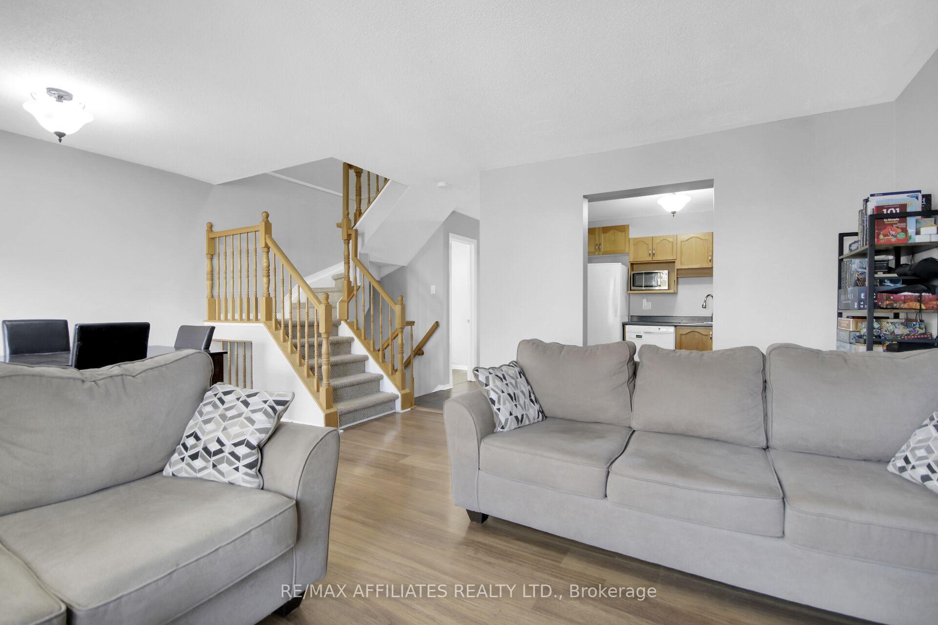 Photo 6 of 74 Markland Crescent, Ottawa, Barrhaven East — HOMEH
