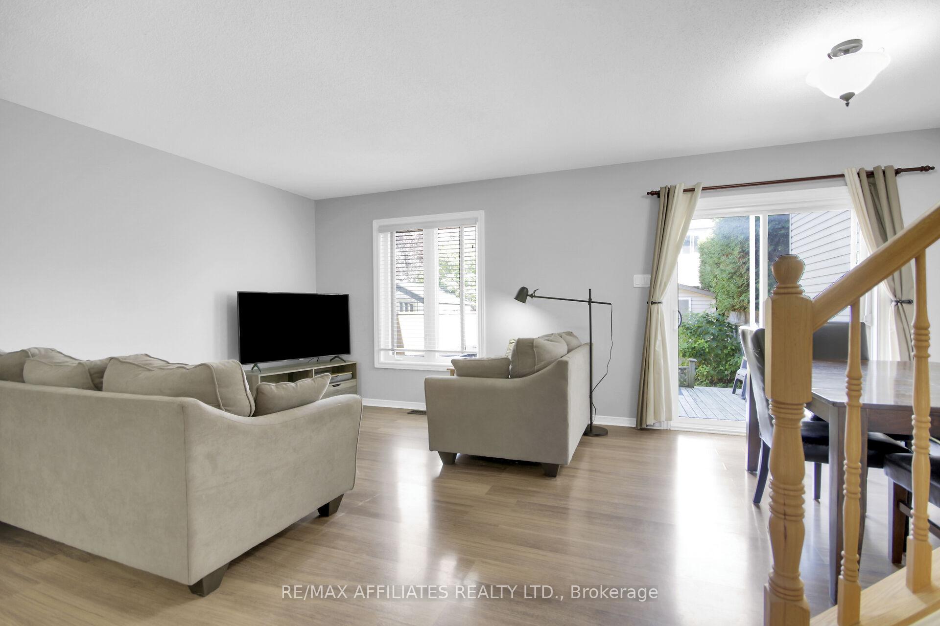 Photo 9 of 74 Markland Crescent, Ottawa, Barrhaven East — HOMEH
