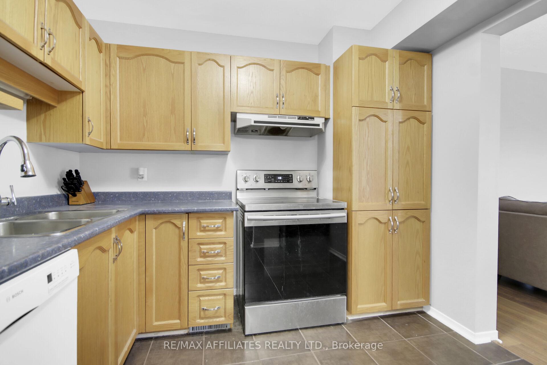 Photo 22 of 74 Markland Crescent, Ottawa, Barrhaven East — HOMEH