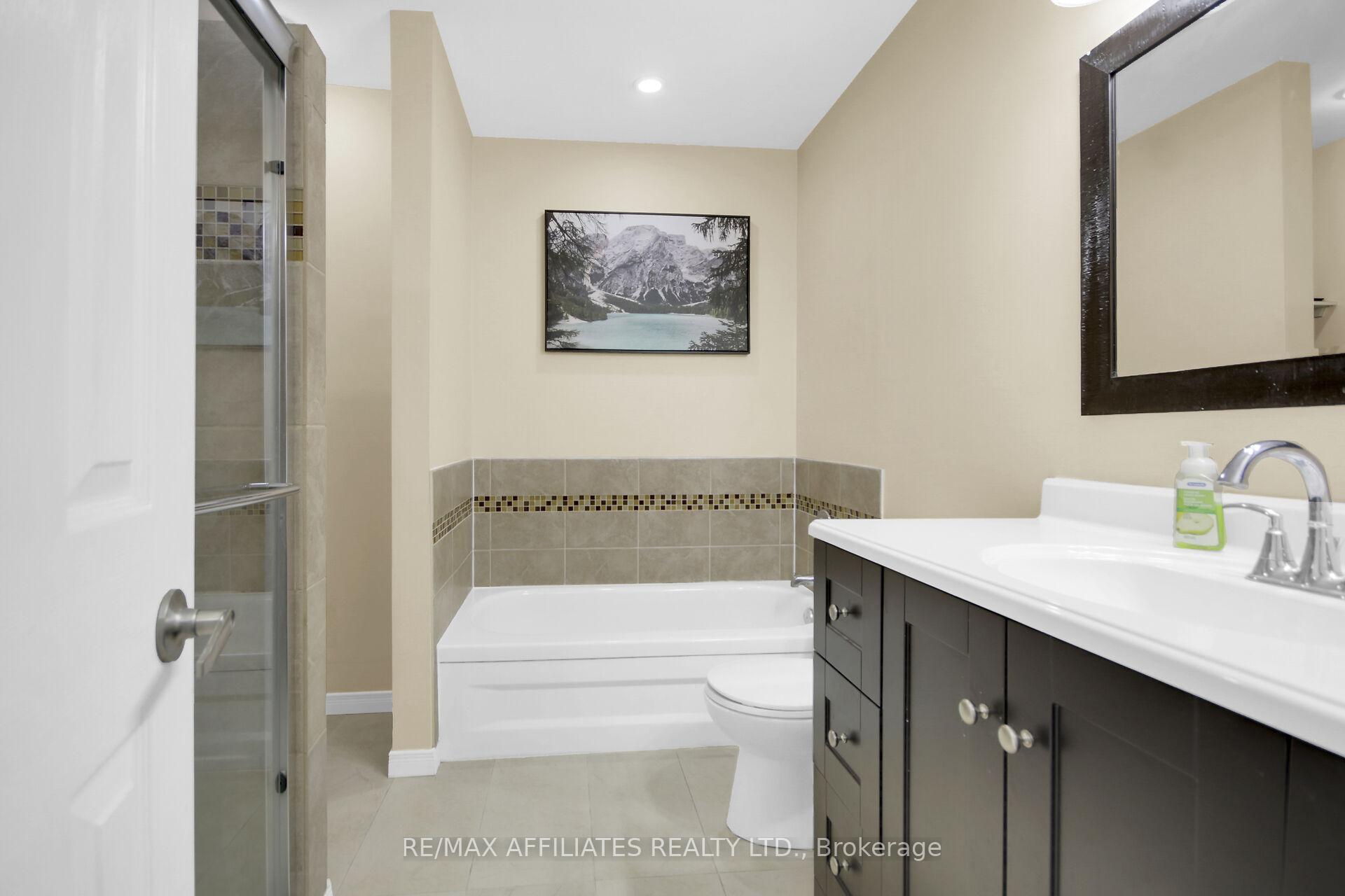 Photo 35 of 74 Markland Crescent, Ottawa, Barrhaven East — HOMEH