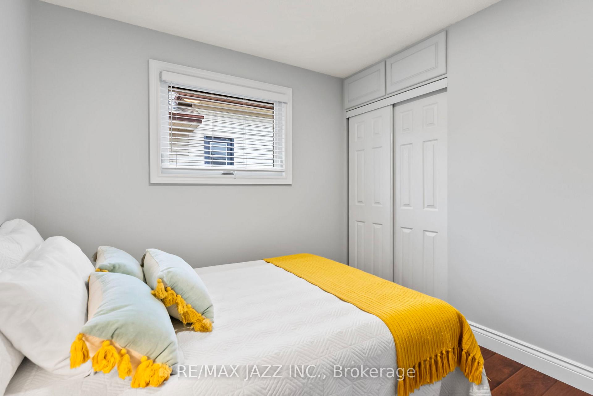 Photo 24 of 922 Southdown Drive, Oshawa, Donevan — HOMEH