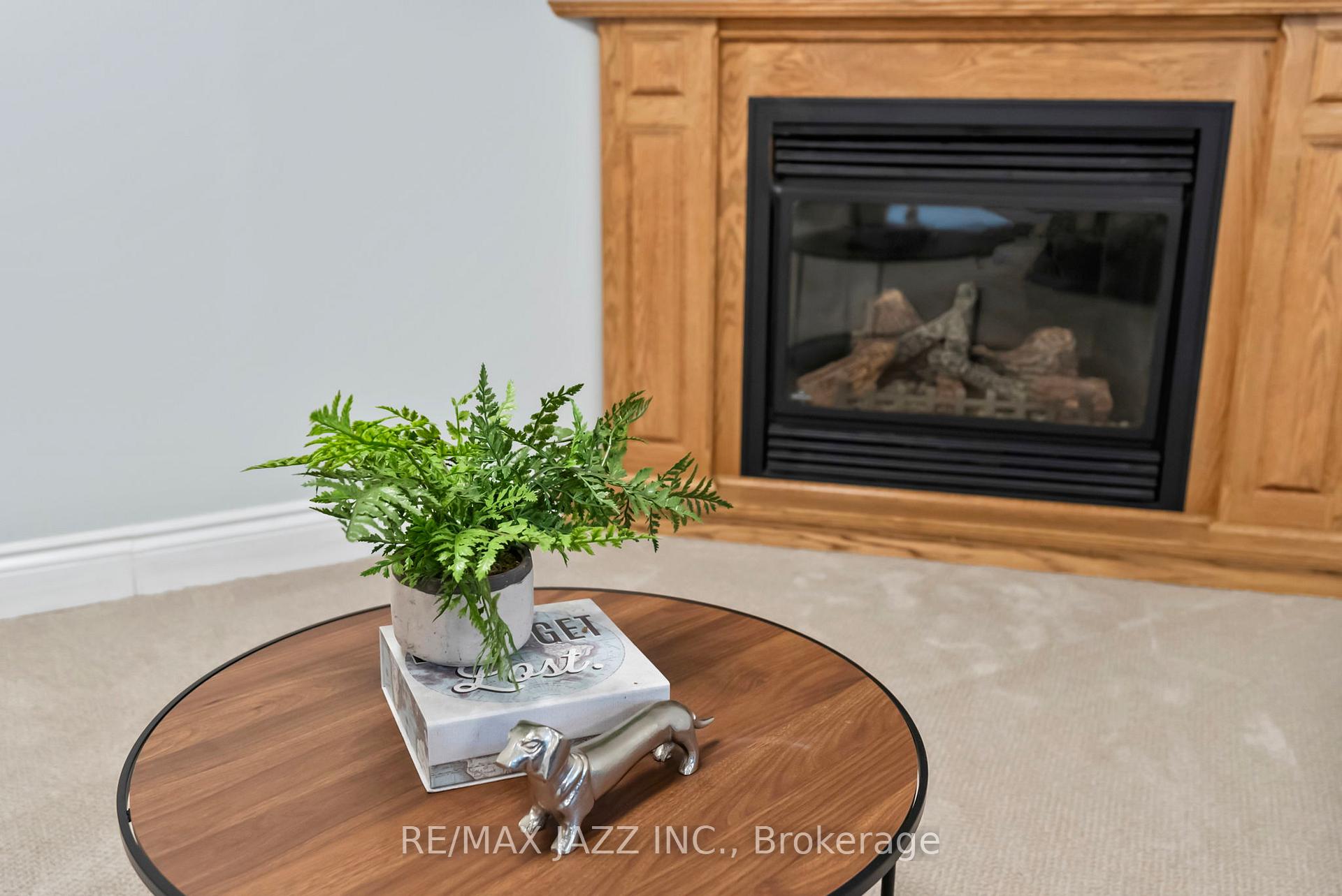 Photo 43 of 922 Southdown Drive, Oshawa, Donevan — HOMEH