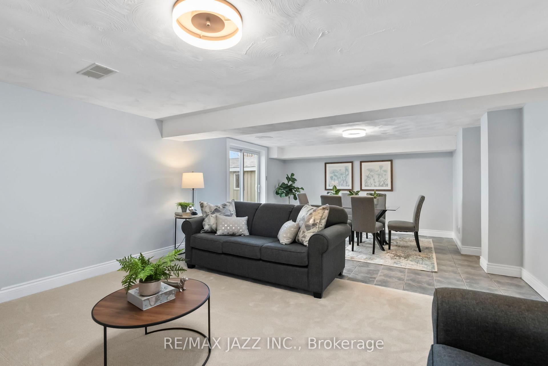 Photo 44 of 922 Southdown Drive, Oshawa, Donevan — HOMEH