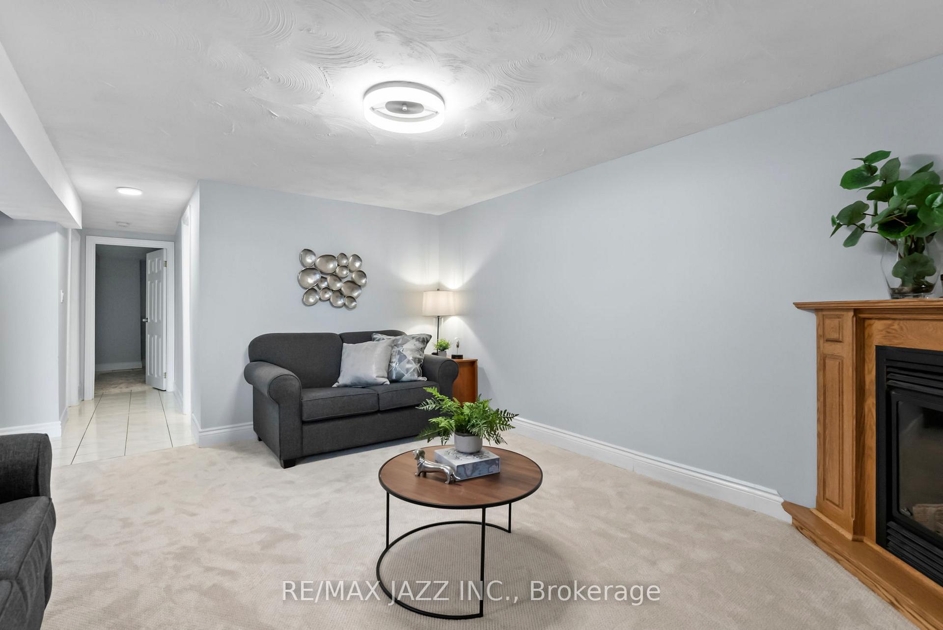 Photo 45 of 922 Southdown Drive, Oshawa, Donevan — HOMEH