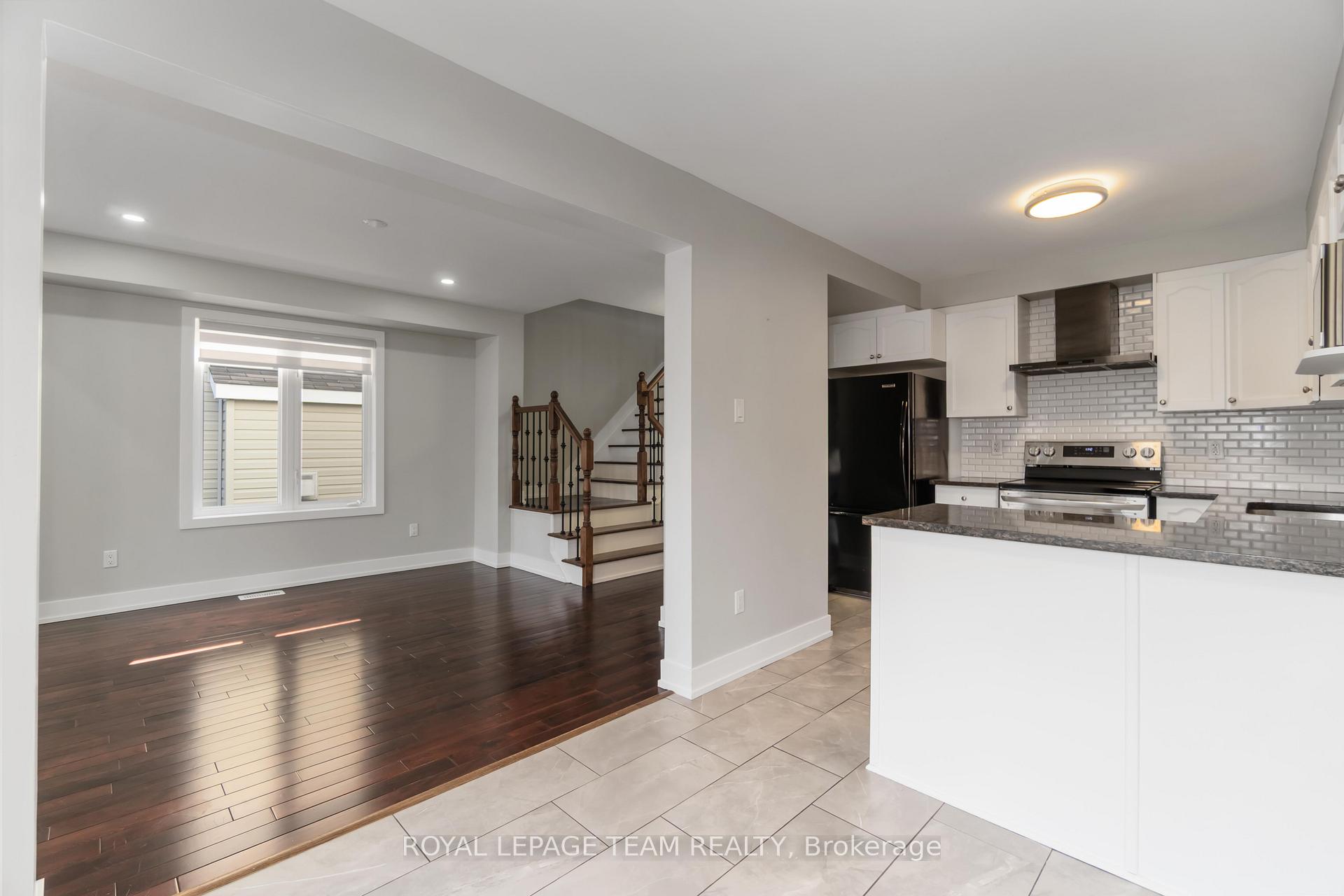 Photo 11 of 28 Moe Robillard Street, Arnprior — HOMEH