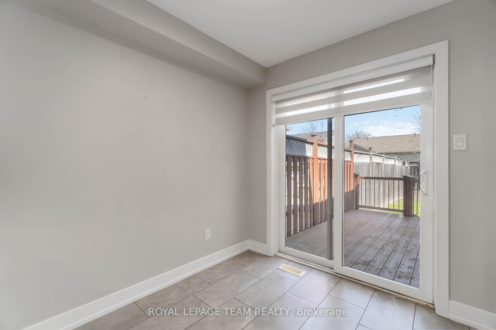 Photo 14 of 28 Moe Robillard Street, Arnprior — HOMEH