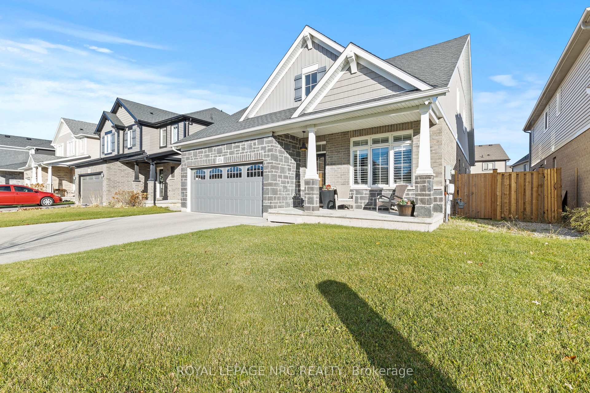 Photo 2 of 374 Julia Drive, Welland, Coyle Creek — HOMEH