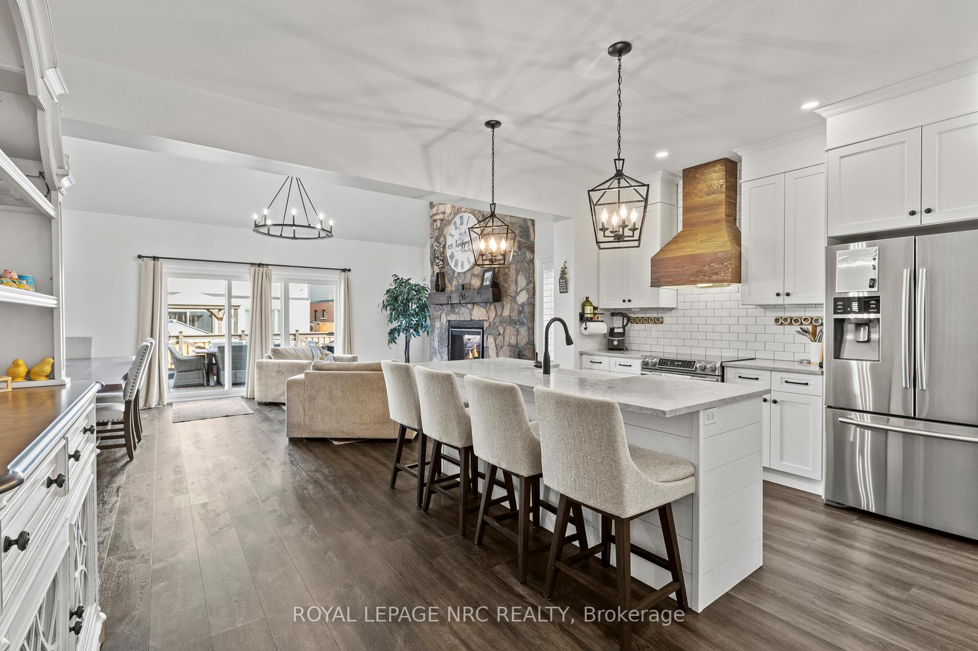 Photo 8 of 374 Julia Drive, Welland, Coyle Creek — HOMEH