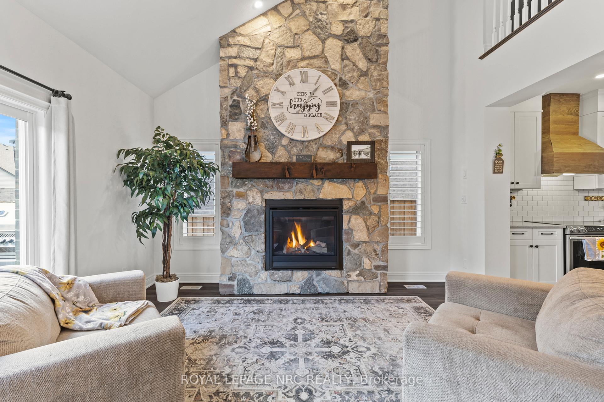 Photo 14 of 374 Julia Drive, Welland, Coyle Creek — HOMEH