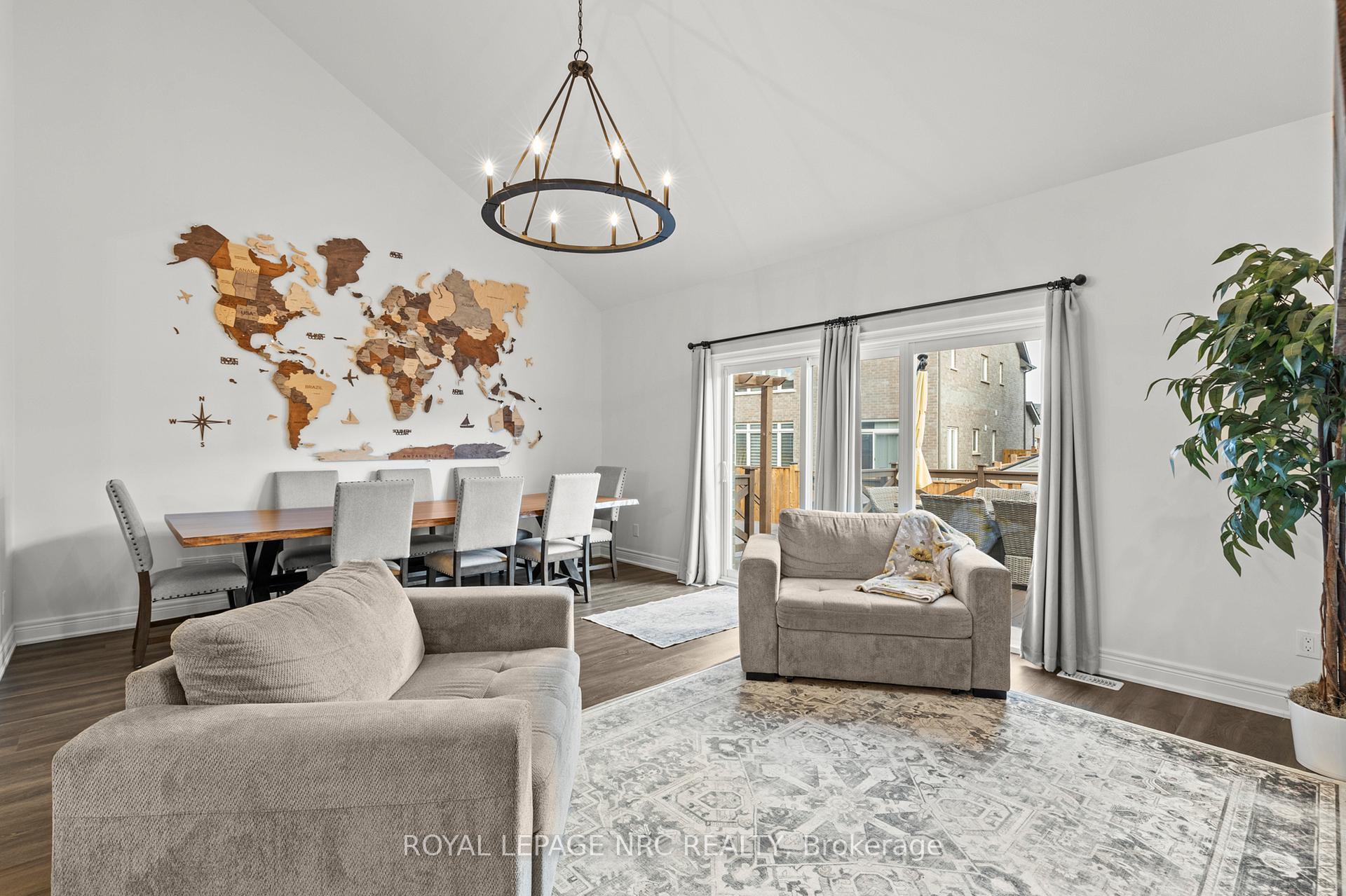 Photo 16 of 374 Julia Drive, Welland, Coyle Creek — HOMEH