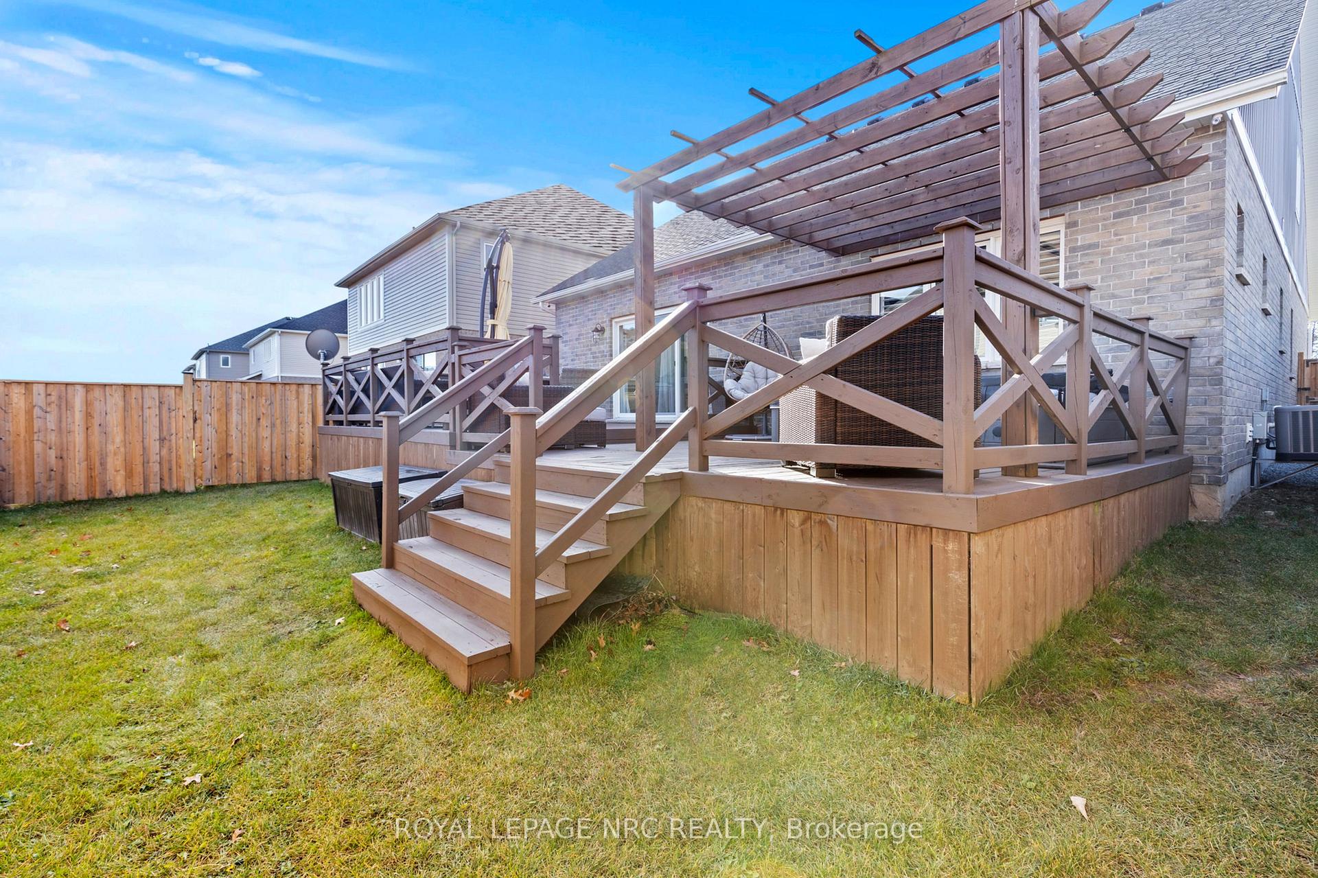 Photo 36 of 374 Julia Drive, Welland, Coyle Creek — HOMEH