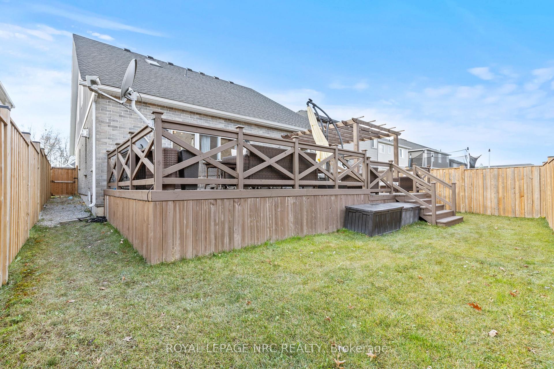 Photo 37 of 374 Julia Drive, Welland, Coyle Creek — HOMEH