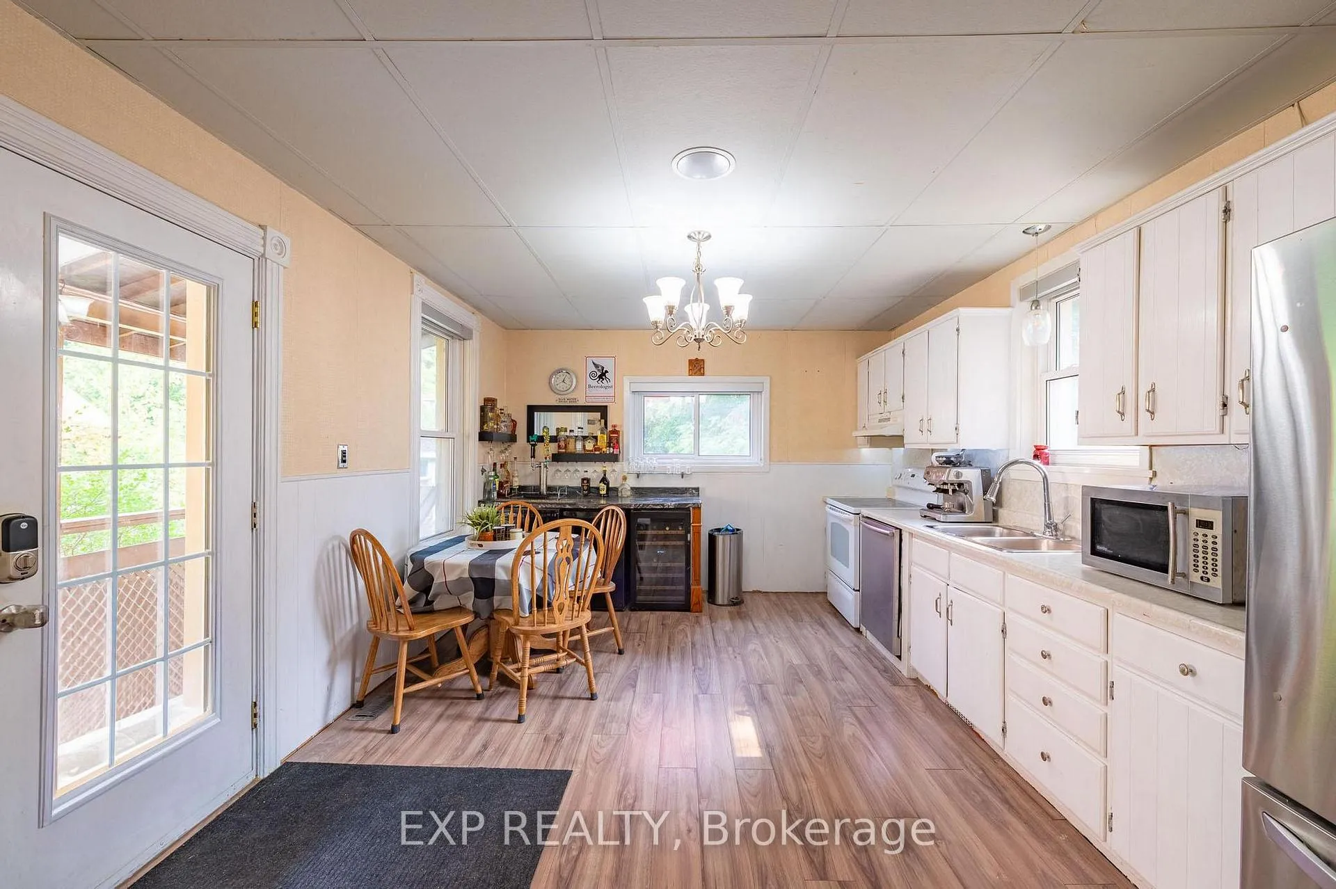 Photo 13 of 577 Bolivar Street, Peterborough, Town Ward 3 — HOMEH