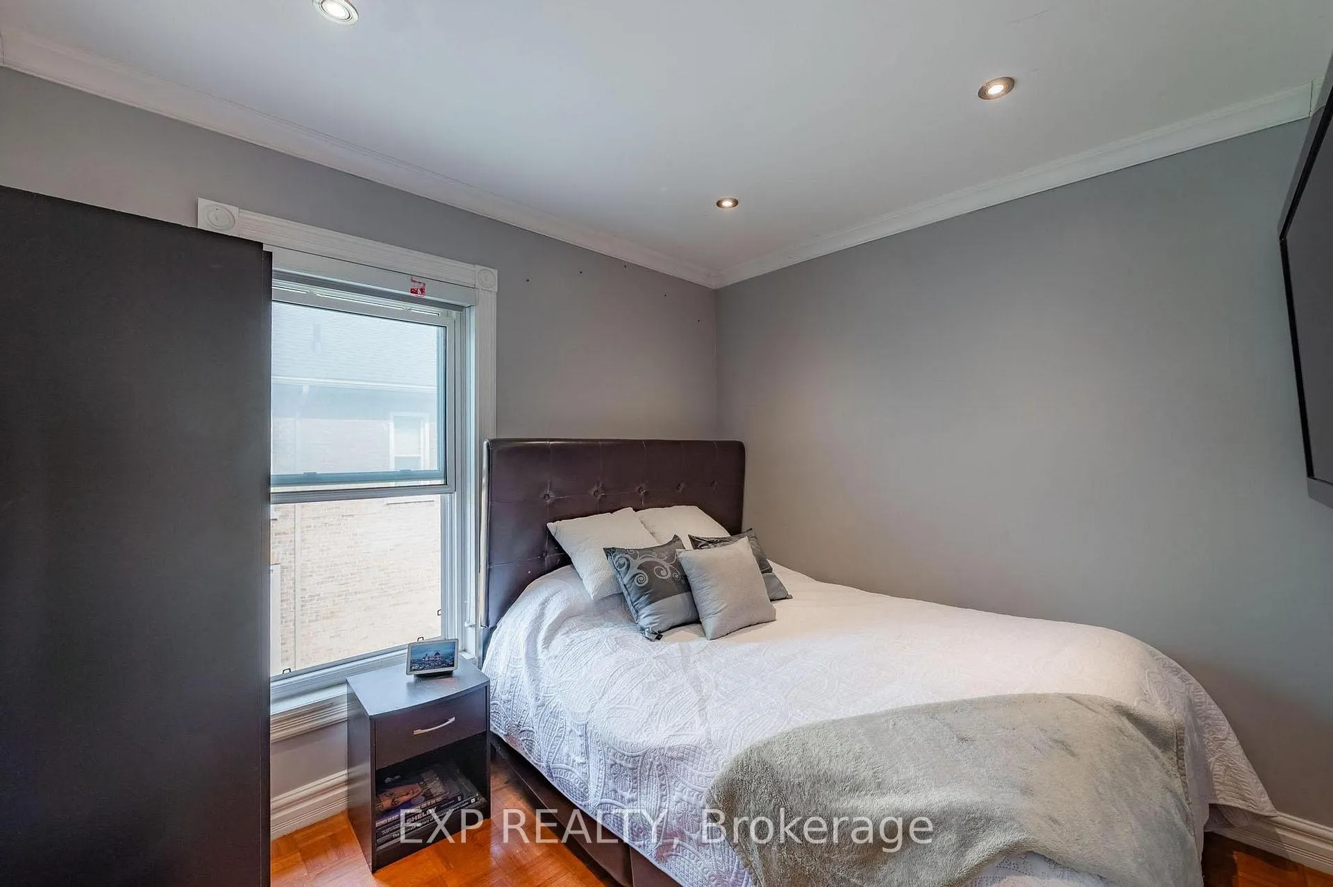 Photo 21 of 577 Bolivar Street, Peterborough, Town Ward 3 — HOMEH