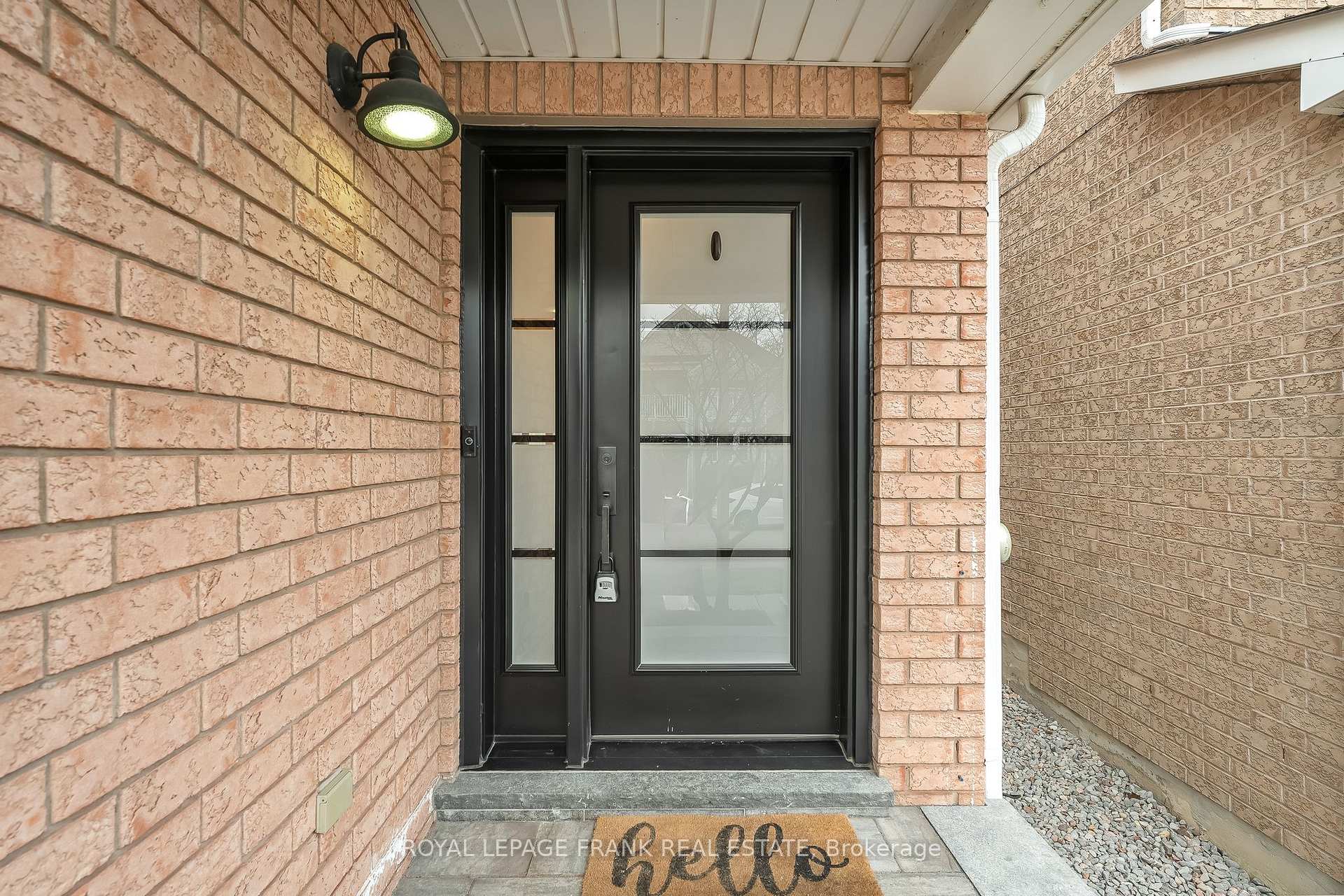 Photo 6 of 1465 Lyncroft Crescent, Oshawa, Taunton — HOMEH