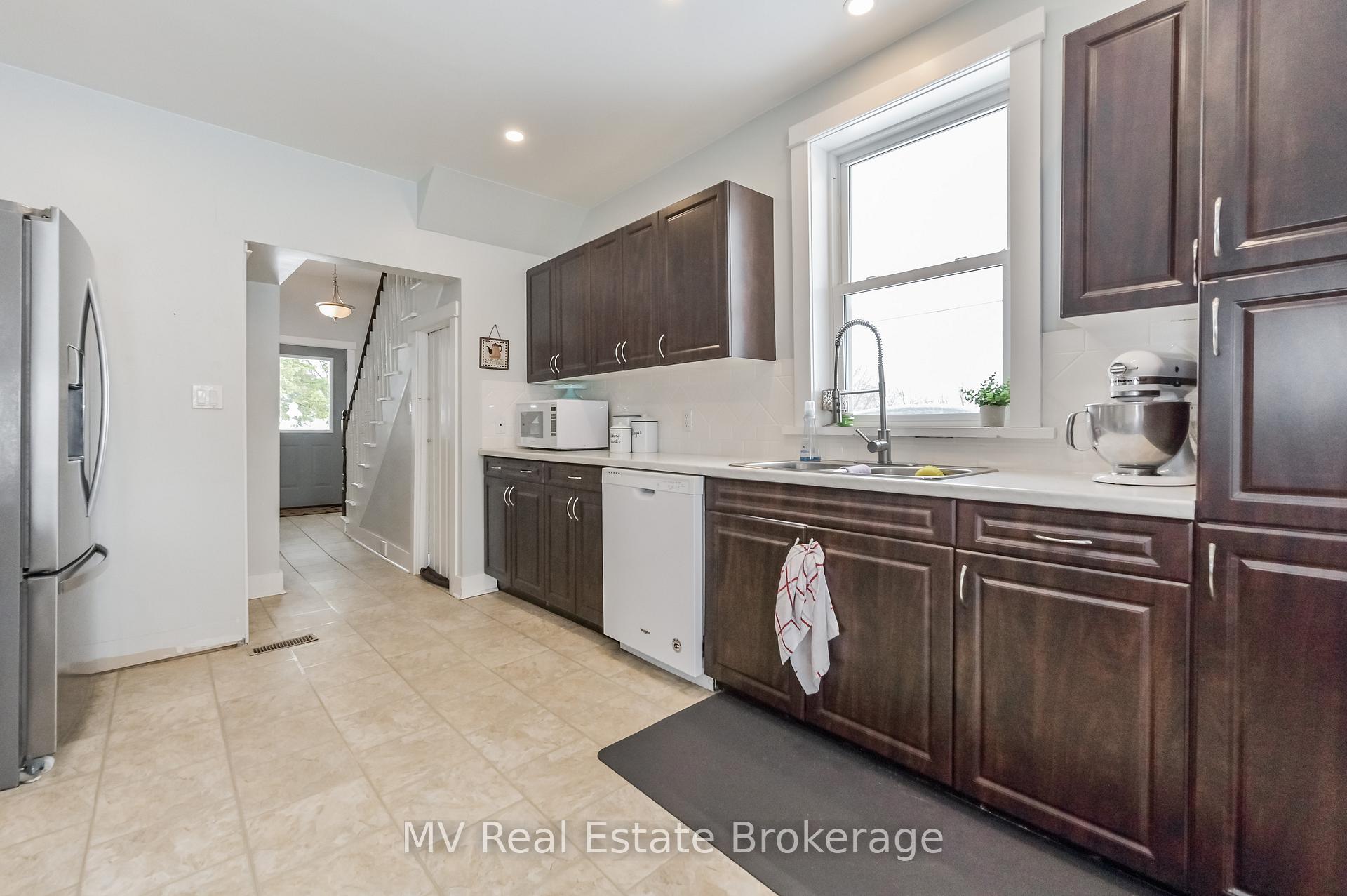Photo 8 of 228 3rd Avenue, Arran-Elderslie — HOMEH
