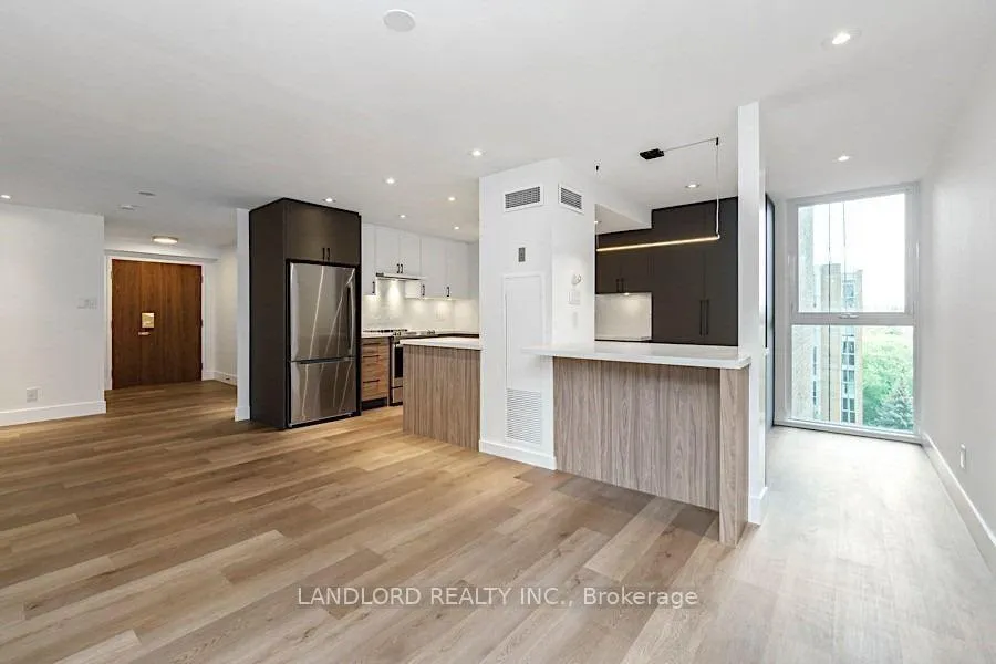 Photo 6 of Unit 705, 278 Bloor Street E, Toronto, Rosedale-Moore Park — HOMEH