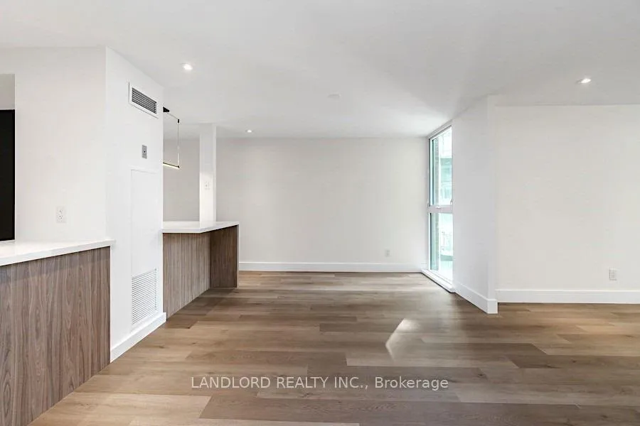 Photo 7 of Unit 705, 278 Bloor Street E, Toronto, Rosedale-Moore Park — HOMEH