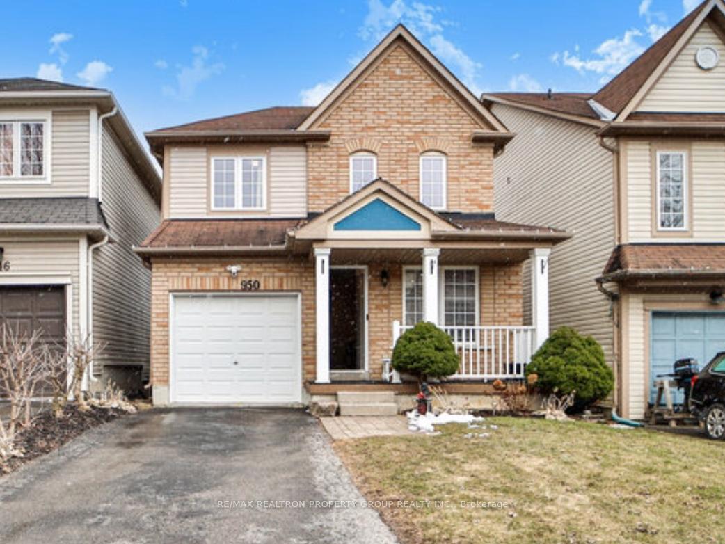 Front of 950 Taggart Crescent