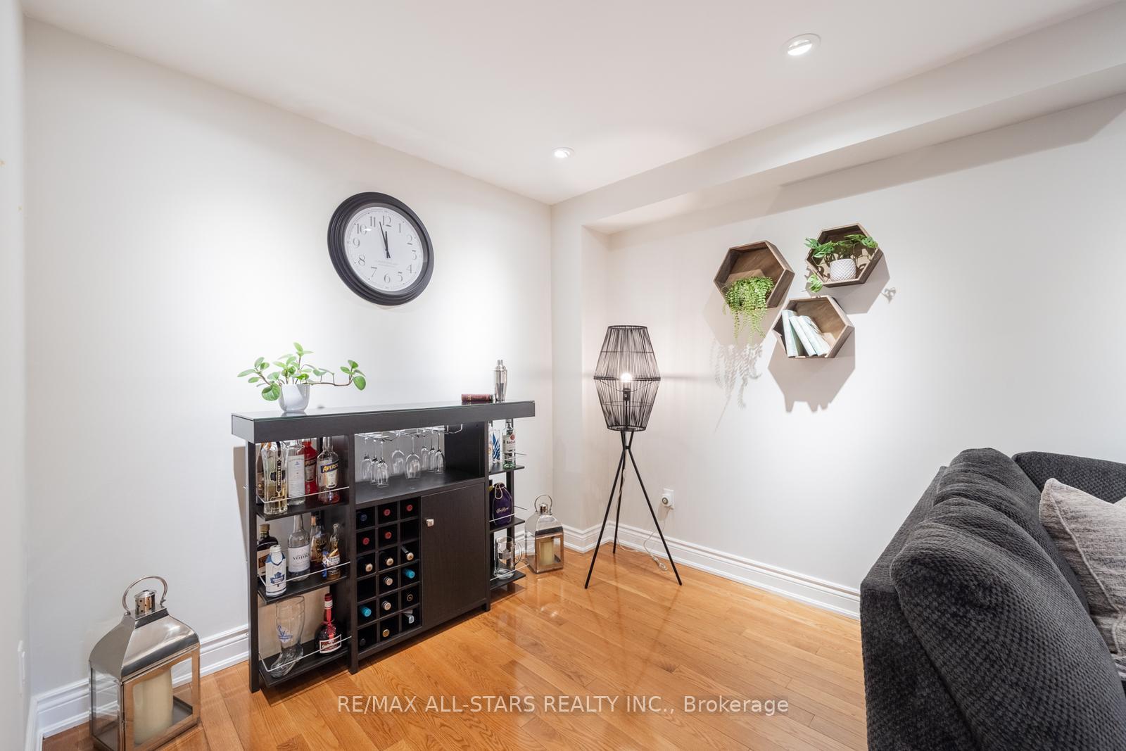 Photo 13 of 141 Timber Mill Avenue, Whitby, Williamsburg — HOMEH