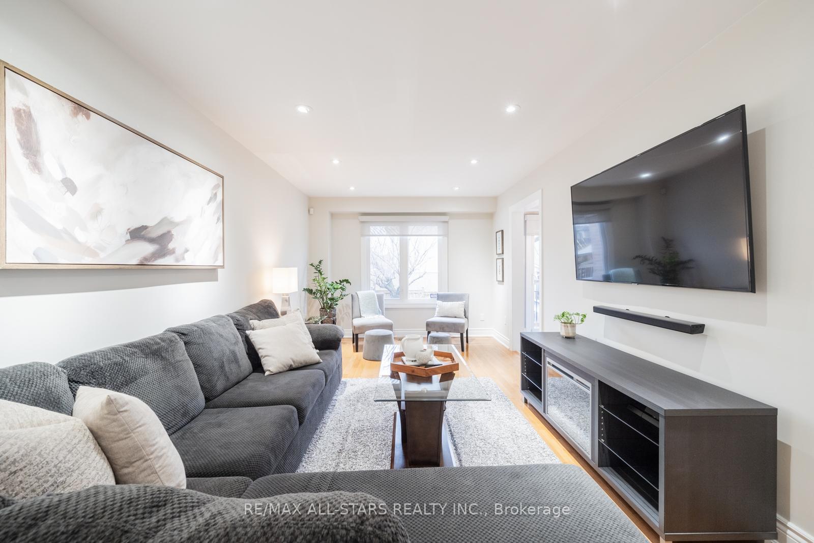 Photo 15 of 141 Timber Mill Avenue, Whitby, Williamsburg — HOMEH