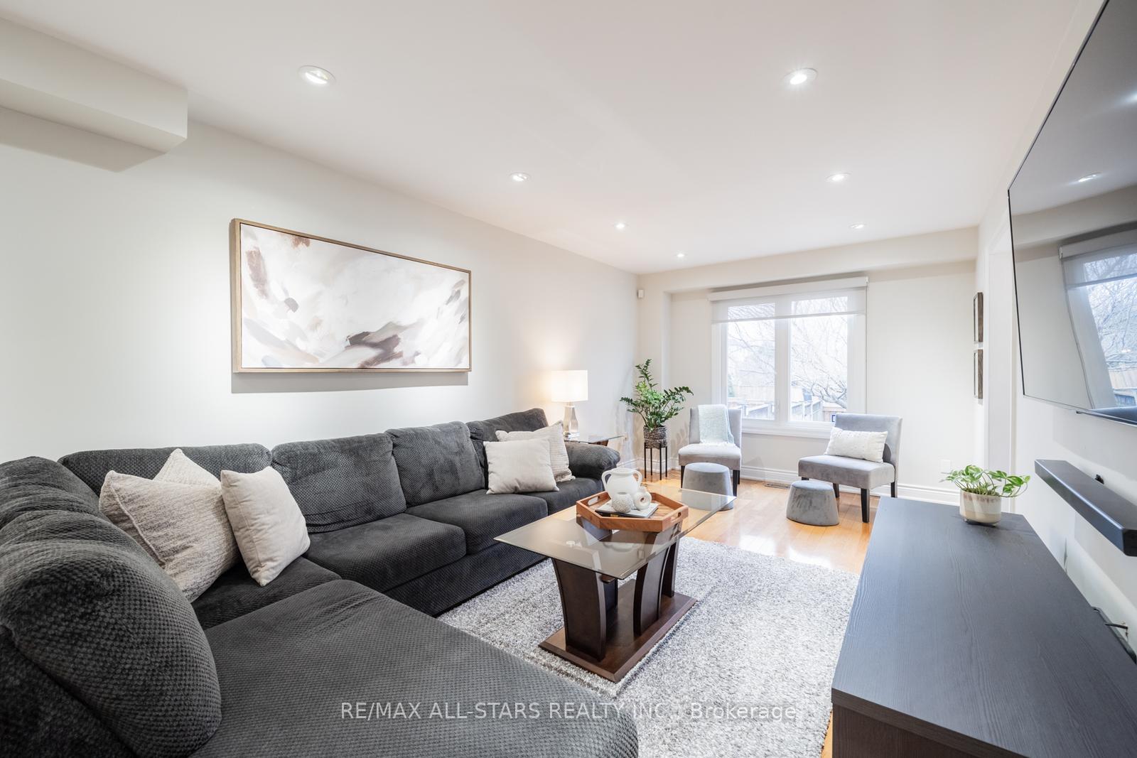 Photo 17 of 141 Timber Mill Avenue, Whitby, Williamsburg — HOMEH