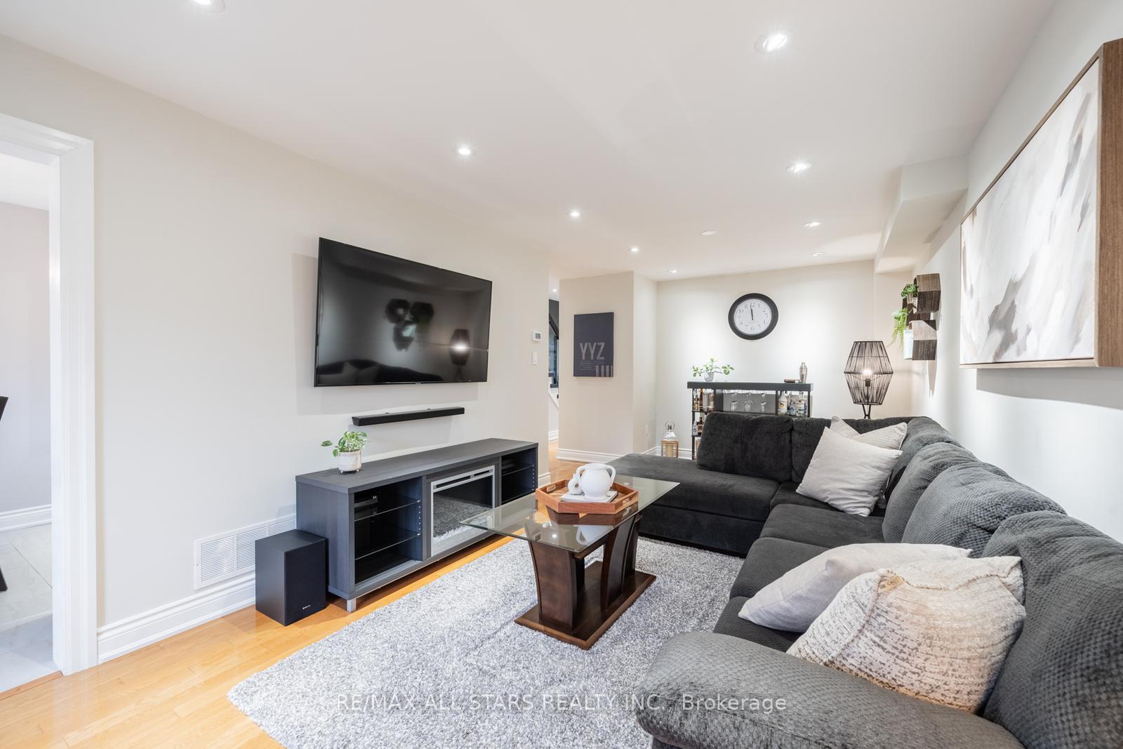 Photo 19 of 141 Timber Mill Avenue, Whitby, Williamsburg — HOMEH