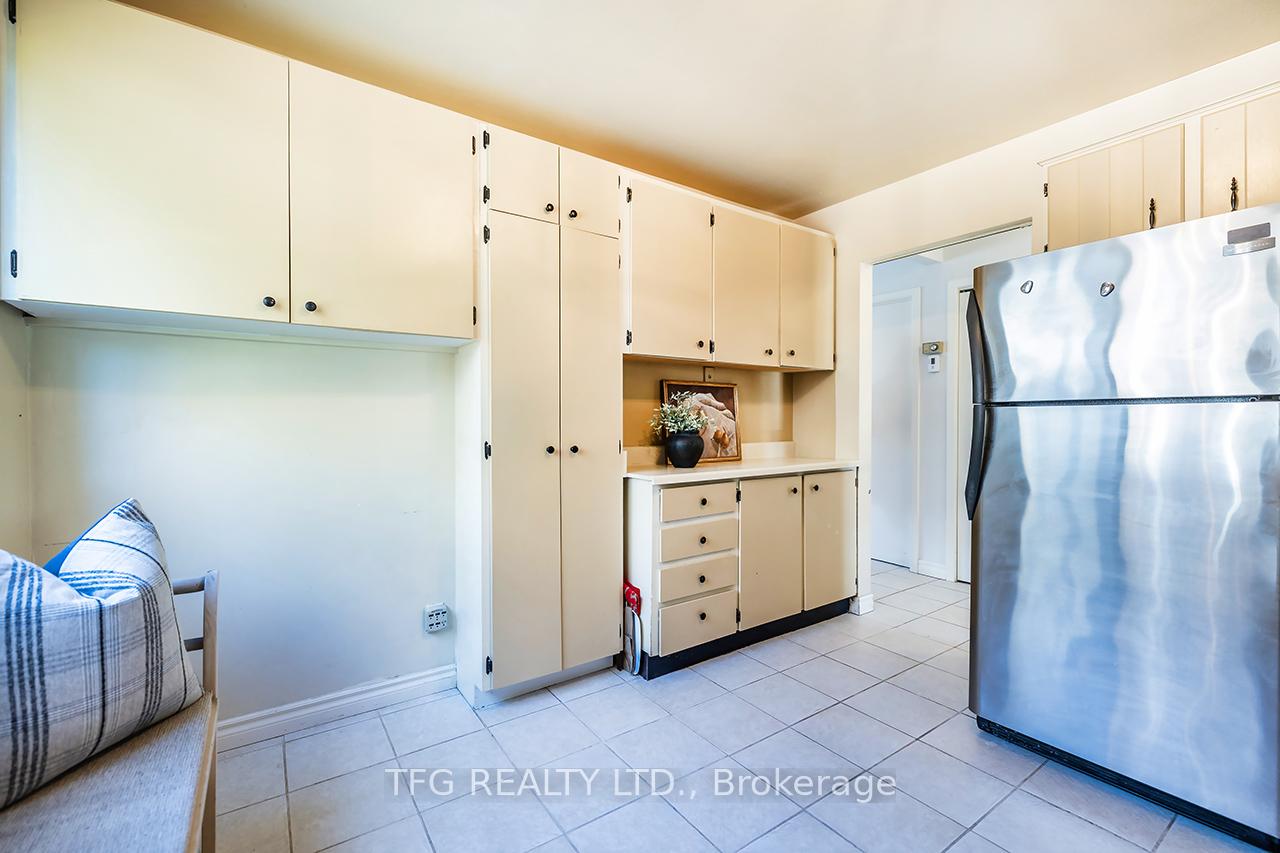 Photo 15 of 789 Crawford Drive, Peterborough, Otonabee Ward 1 — HOMEH