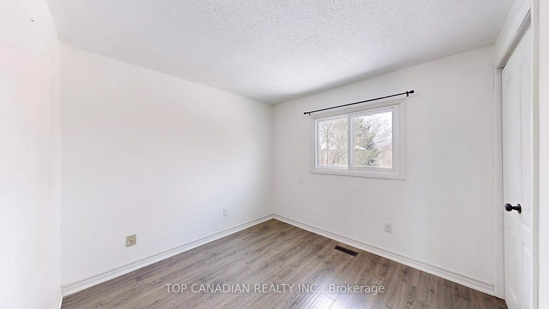 Photo 21 of 16 Old Colony Drive, Whitby, Pringle Creek — HOMEH