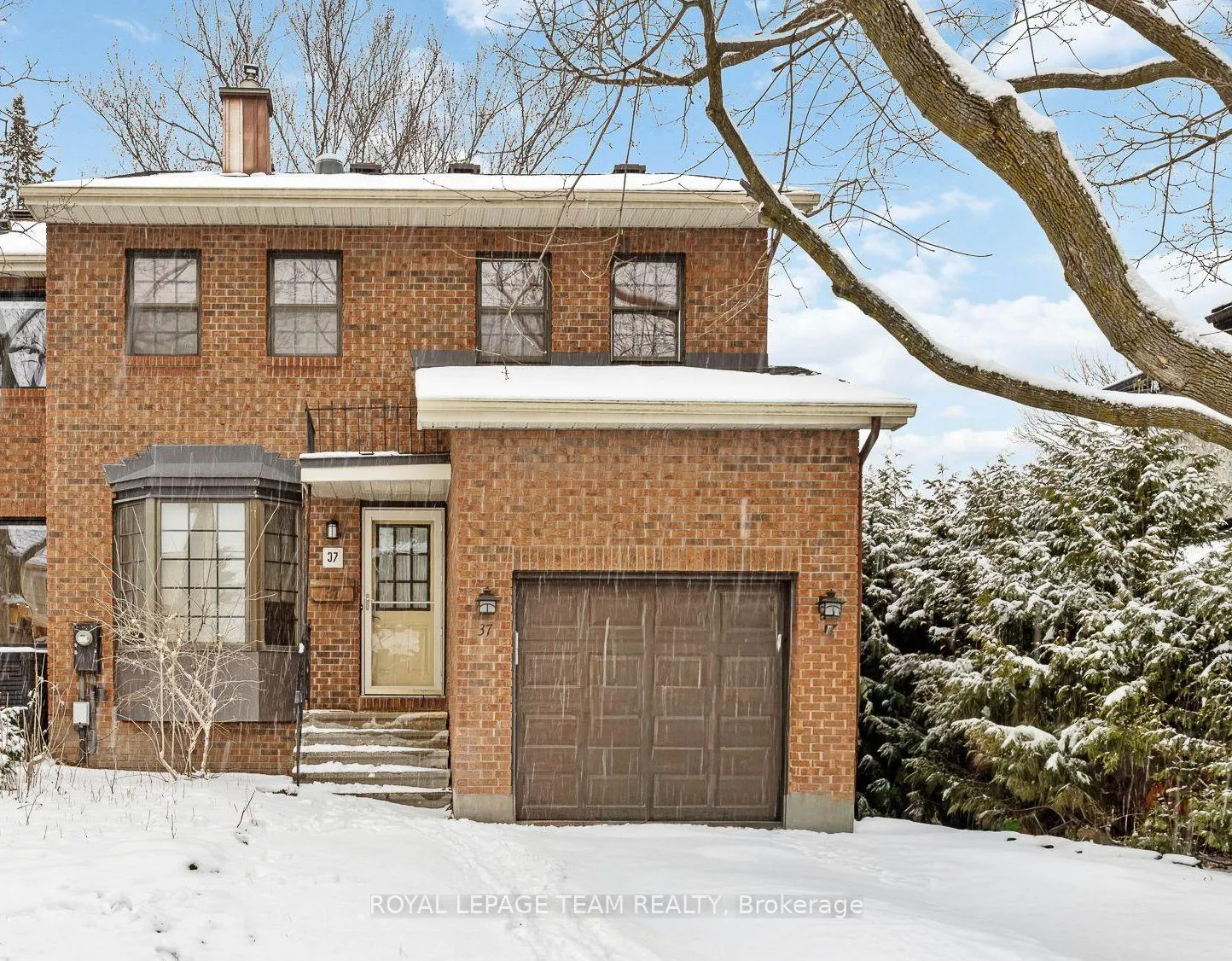 Photo 2 of 37 Leonard Avenue, Ottawa, Old Ottawa South — HOMEH